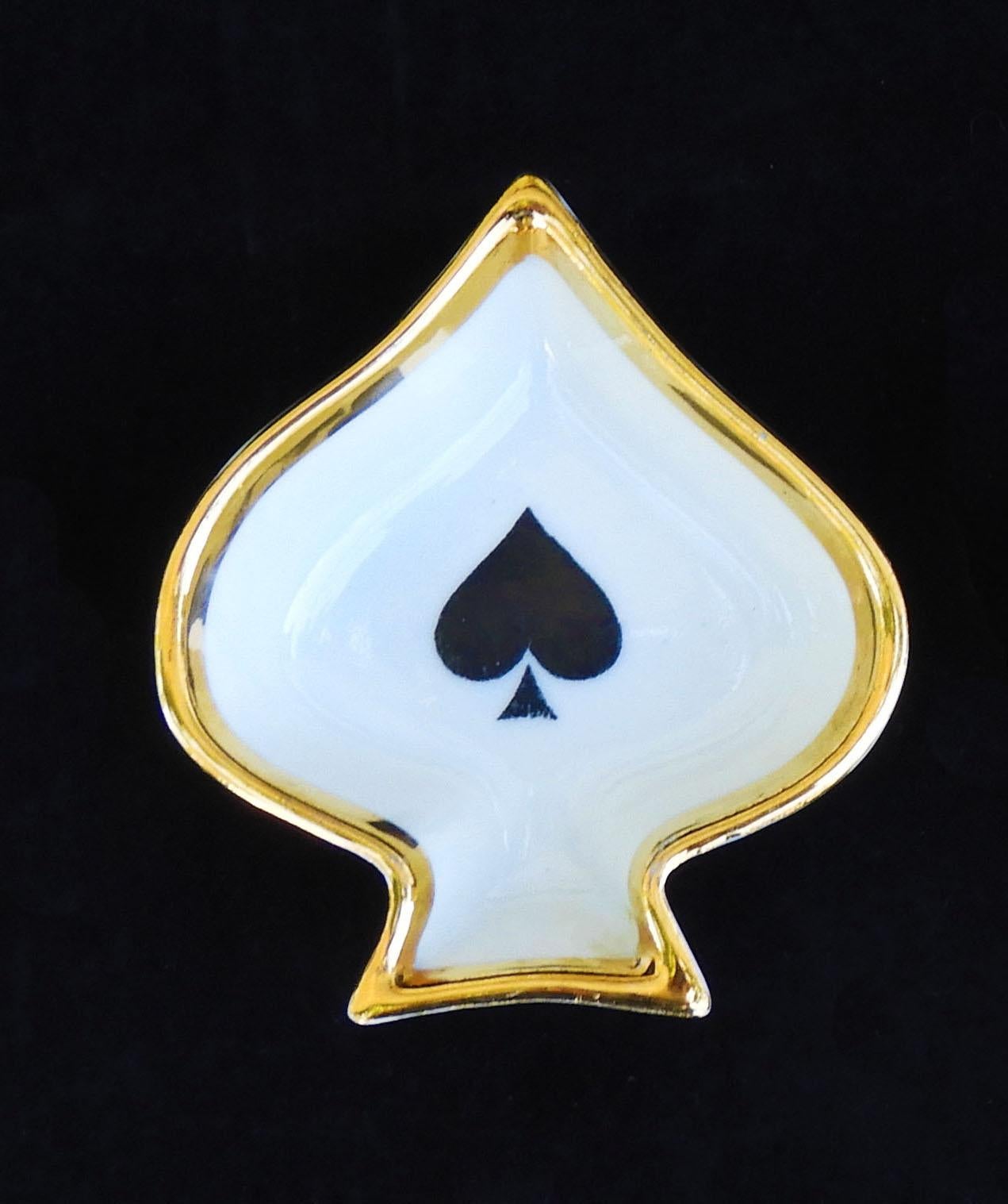 Satz von 4 Französisch Limoges Porzellan Spielkarte Thematische Gerichte/Ashrays C1960s im Angebot 1