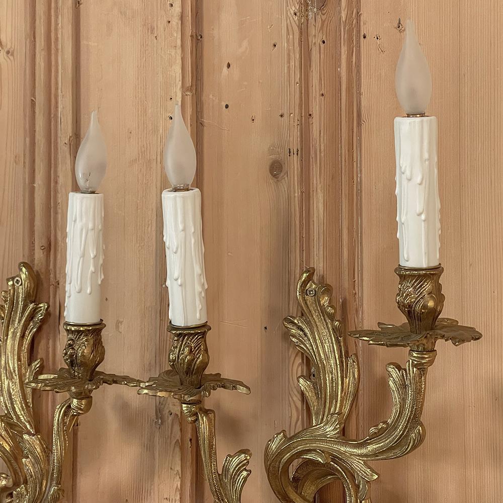 Set of 4 French Louis XV Bronze Electrified Wall Sconces 10