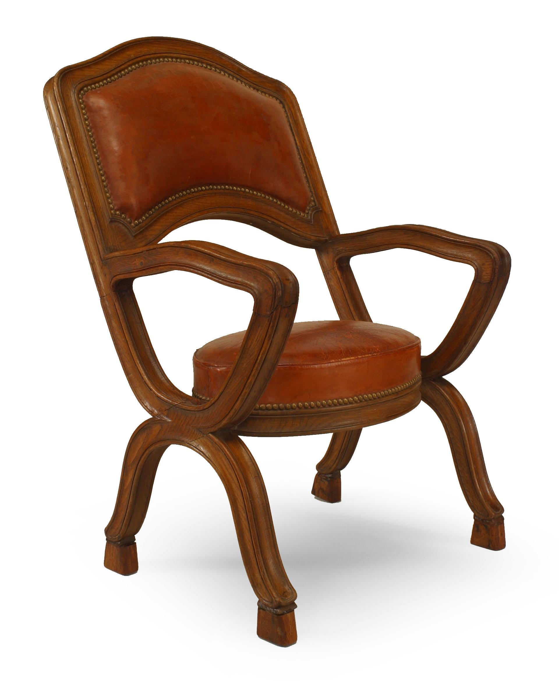 Ensemble de 4 fauteuils provincial français en cuir Bon état - En vente à New York, NY