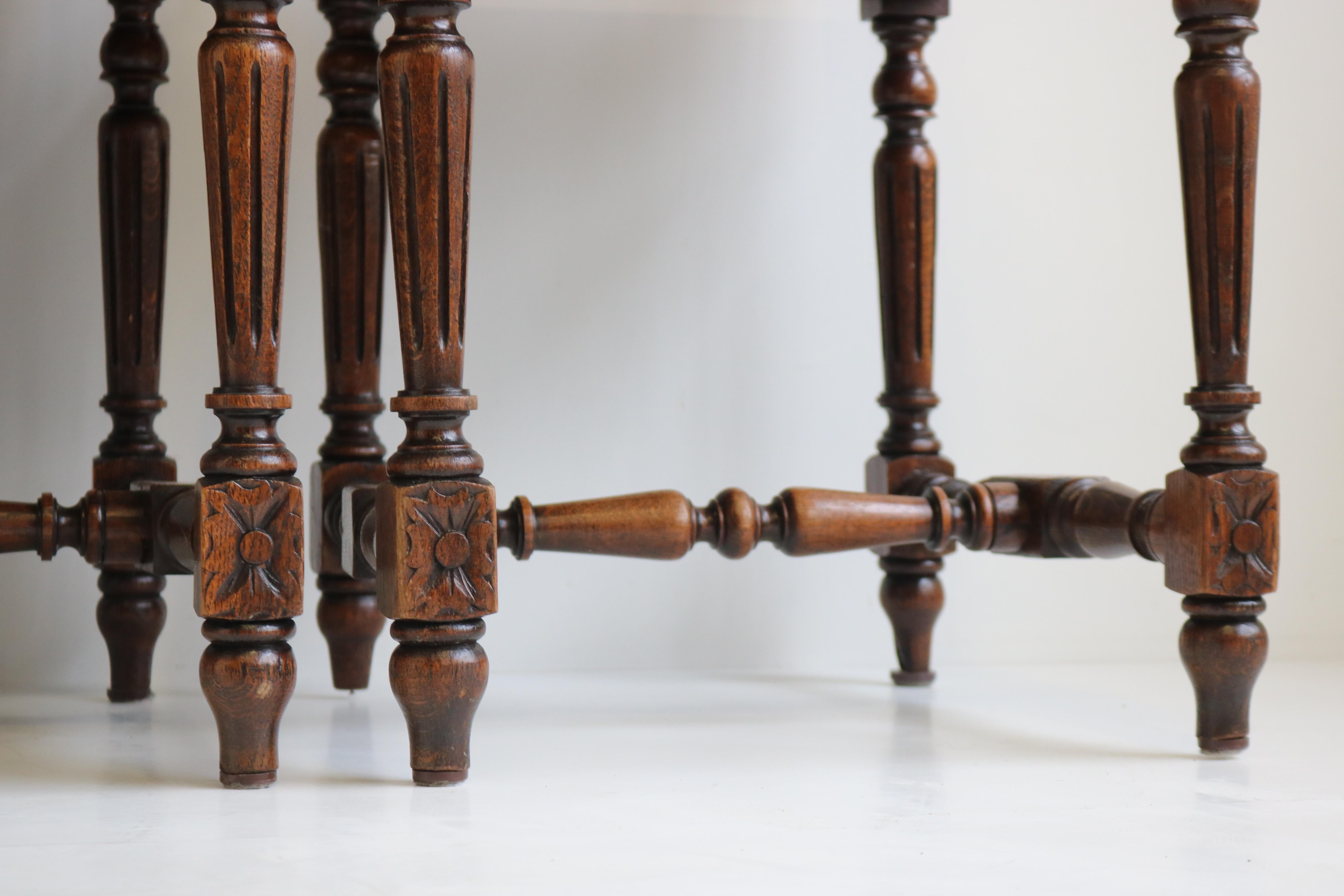 Set of 4 French Renaissance Revival Hunting Style Chairs Carved Oak Black Forest For Sale 2