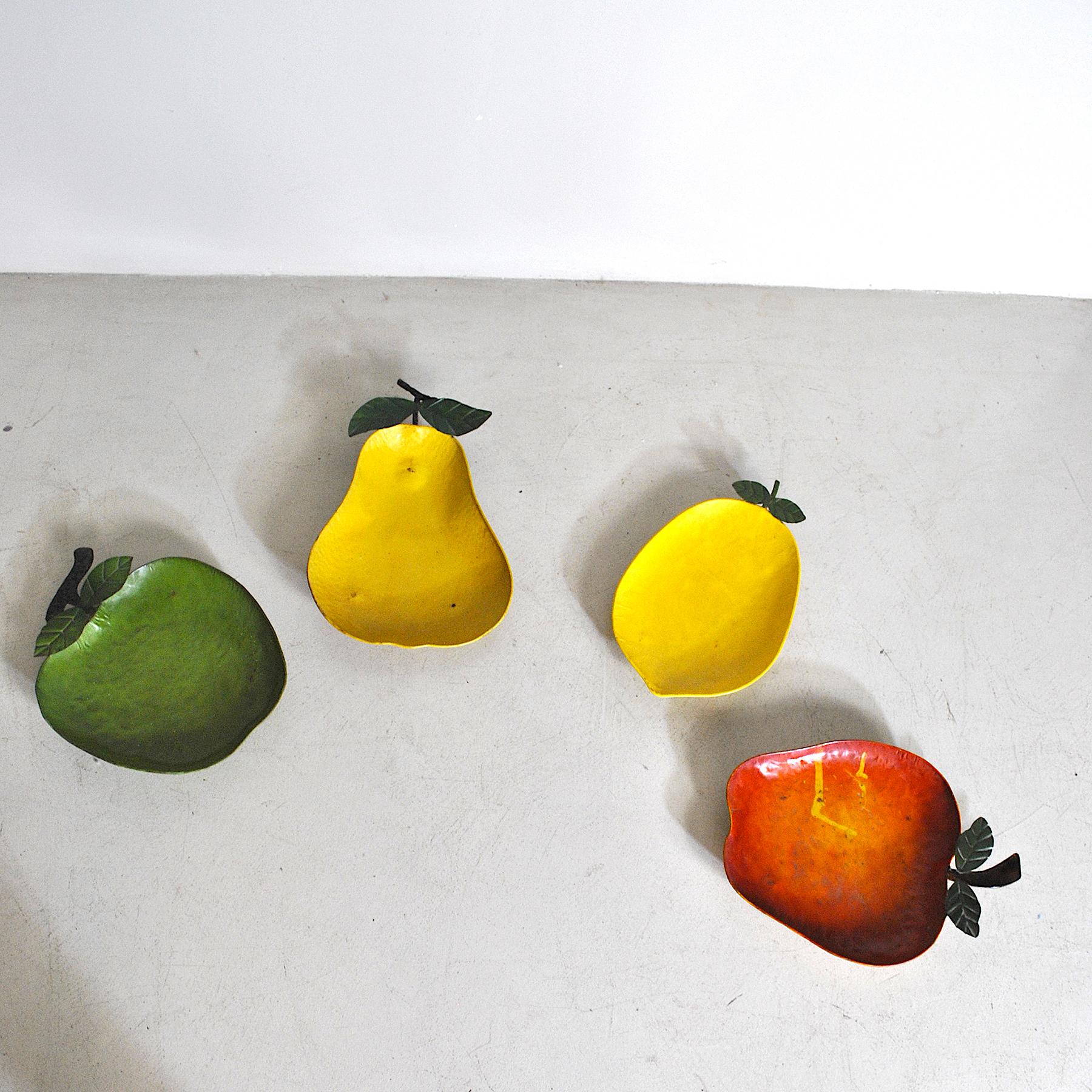 Mid-Century Modern Set of 4 Fruit-Shaped Objects in Enameled Metal, Italian Manufacture For Sale