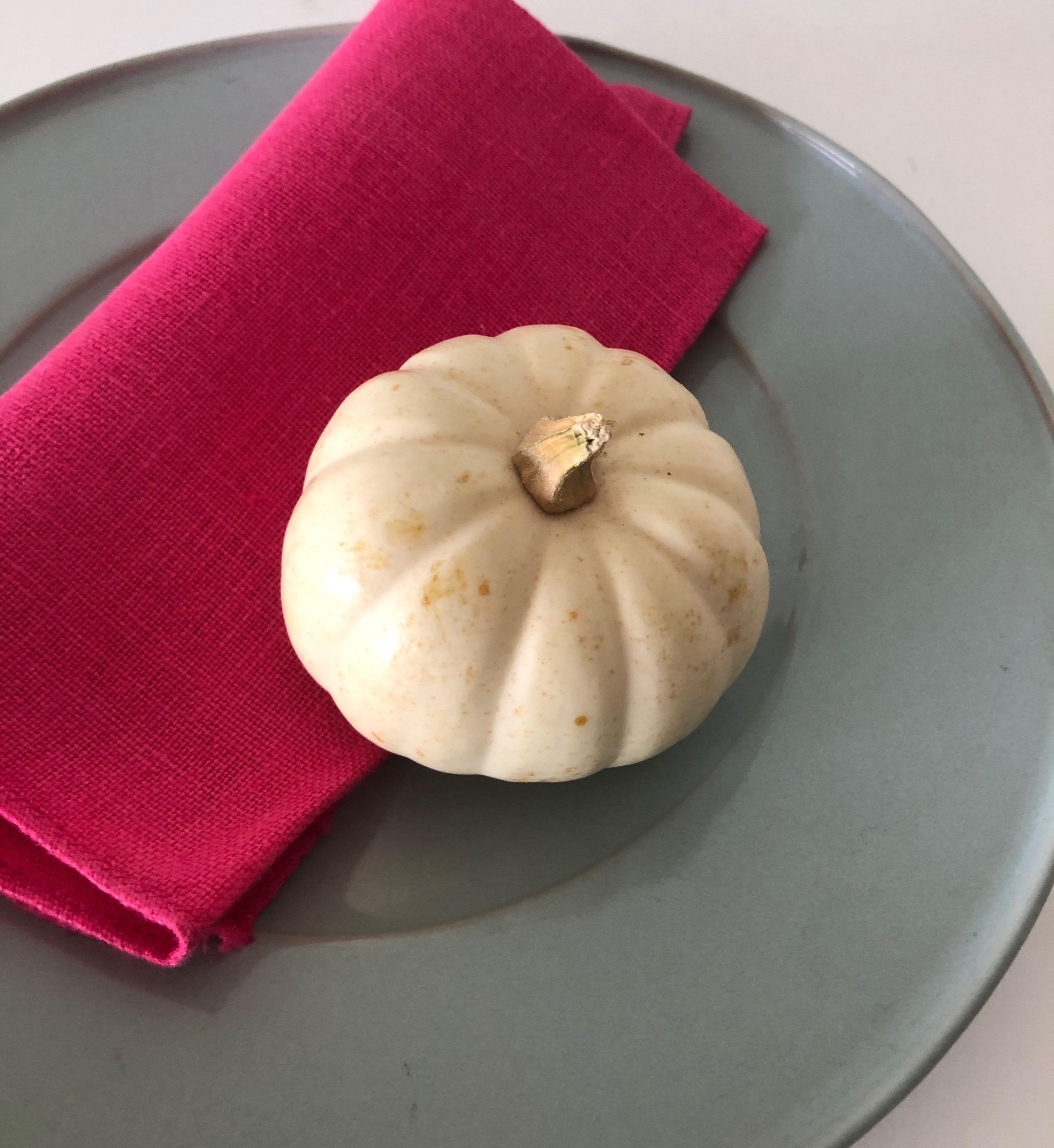 Hand-Crafted Set of '4' Fuchsia Color Linen Napkins