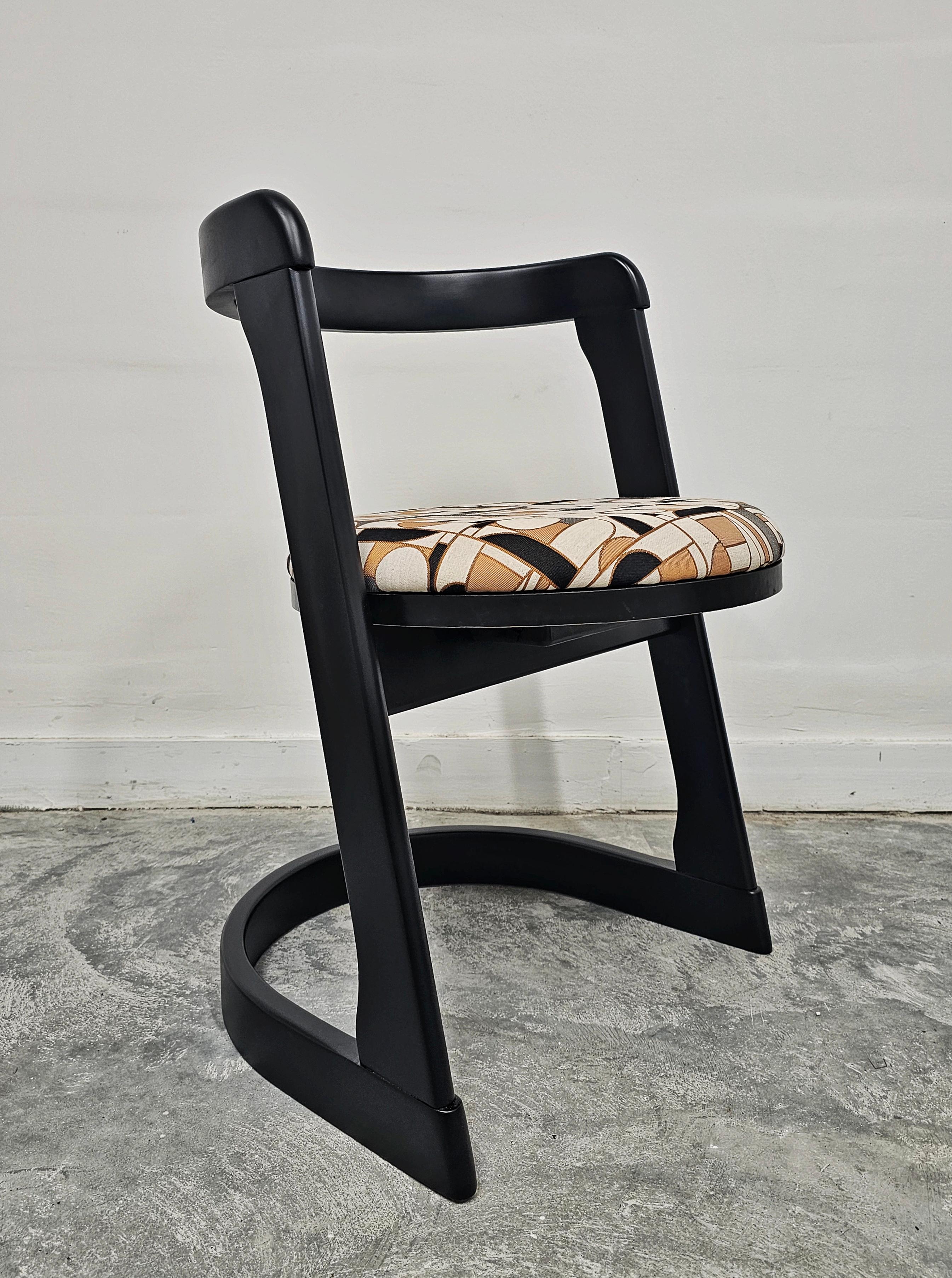 Ensemble de 4 chaises 