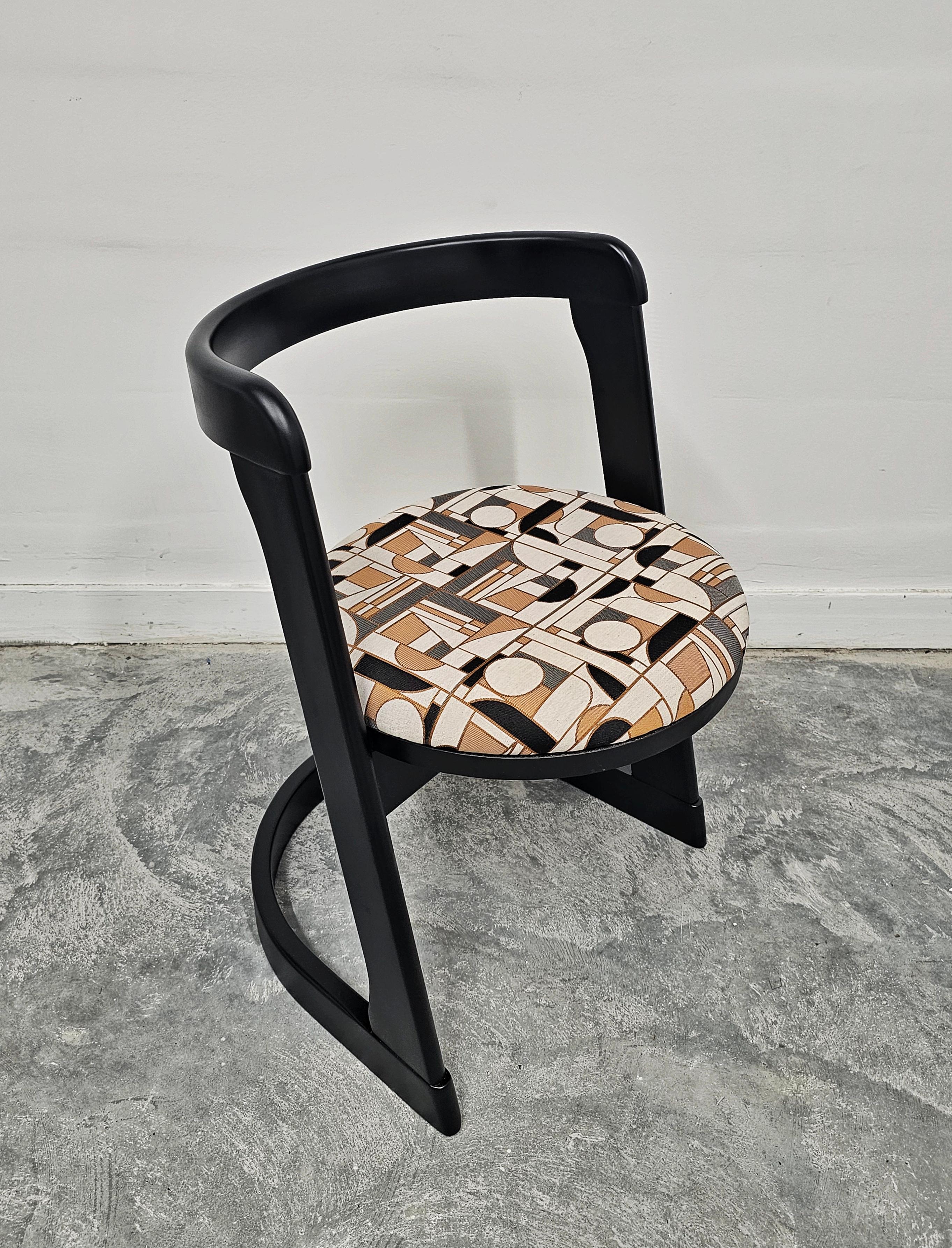 Ensemble de 4 chaises 