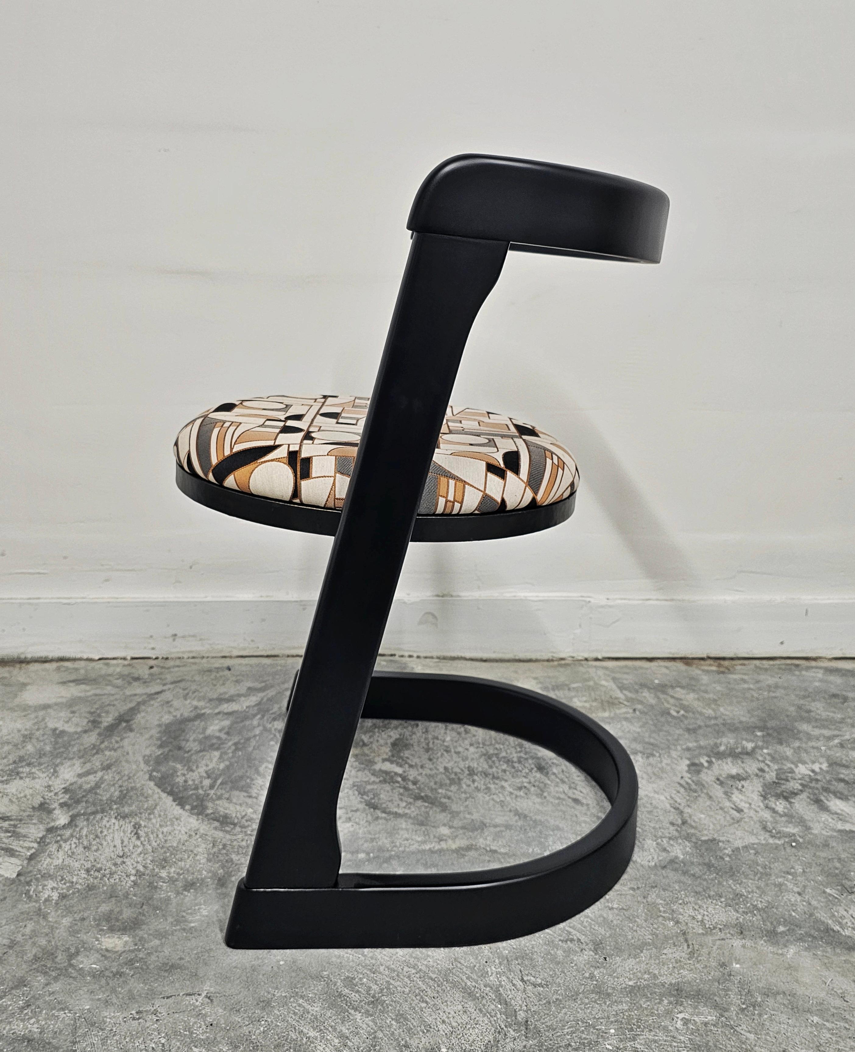 Ensemble de 4 chaises 