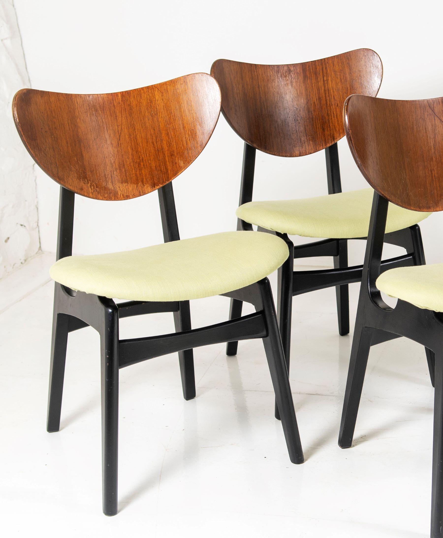 A lovely set of 4 original 1950’s G Plan dining chairs by E Gomme . From one of the pioneers of mid-century British furniture, the Butterfly chairs are both stylish and practical. these set of 4 have been re-upholstered in a lovely light green