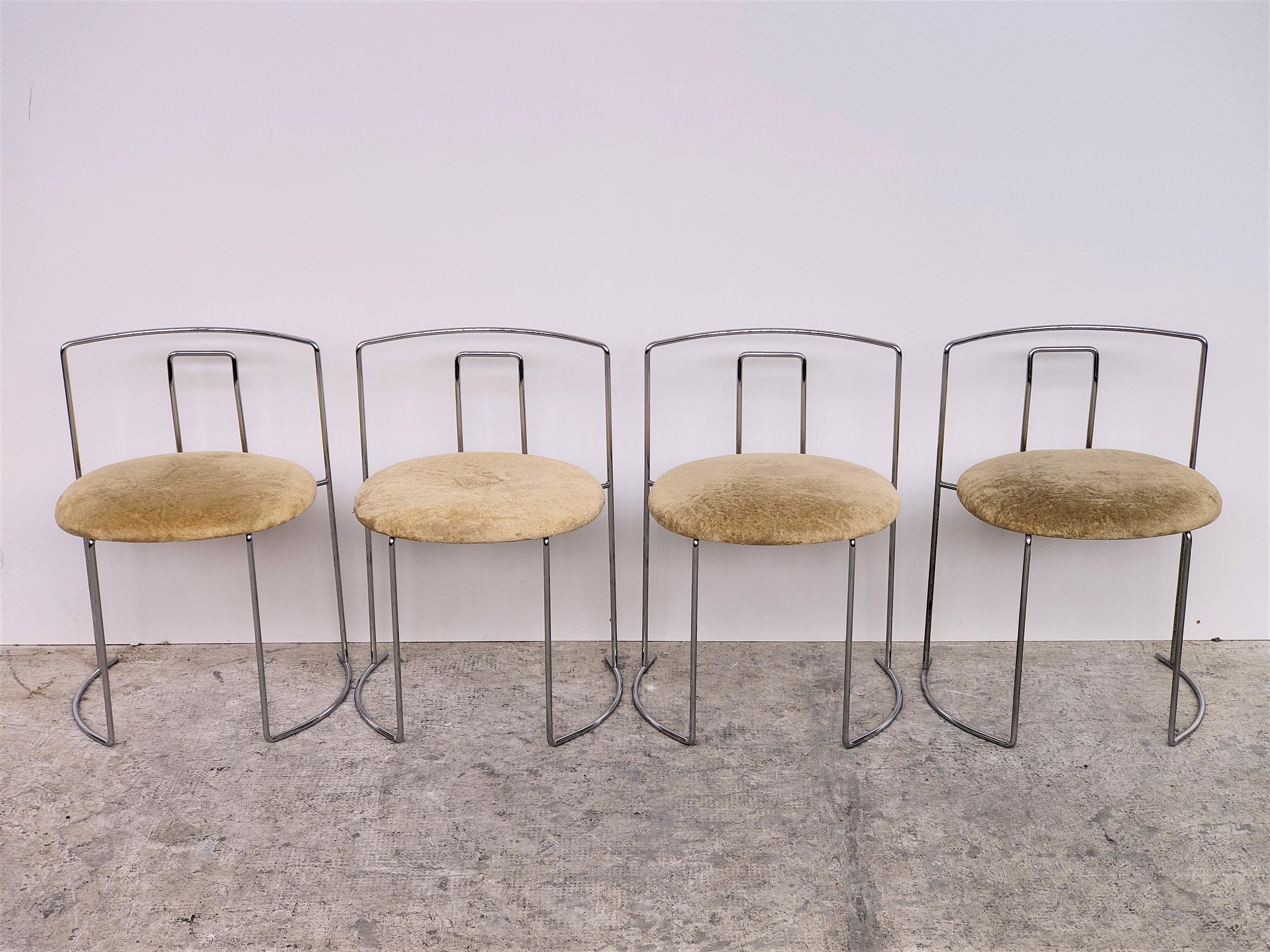 Mid-Century Modern Set of 4 Gaja Dining Chairs by Kazuhide Takahama for Simon 70s