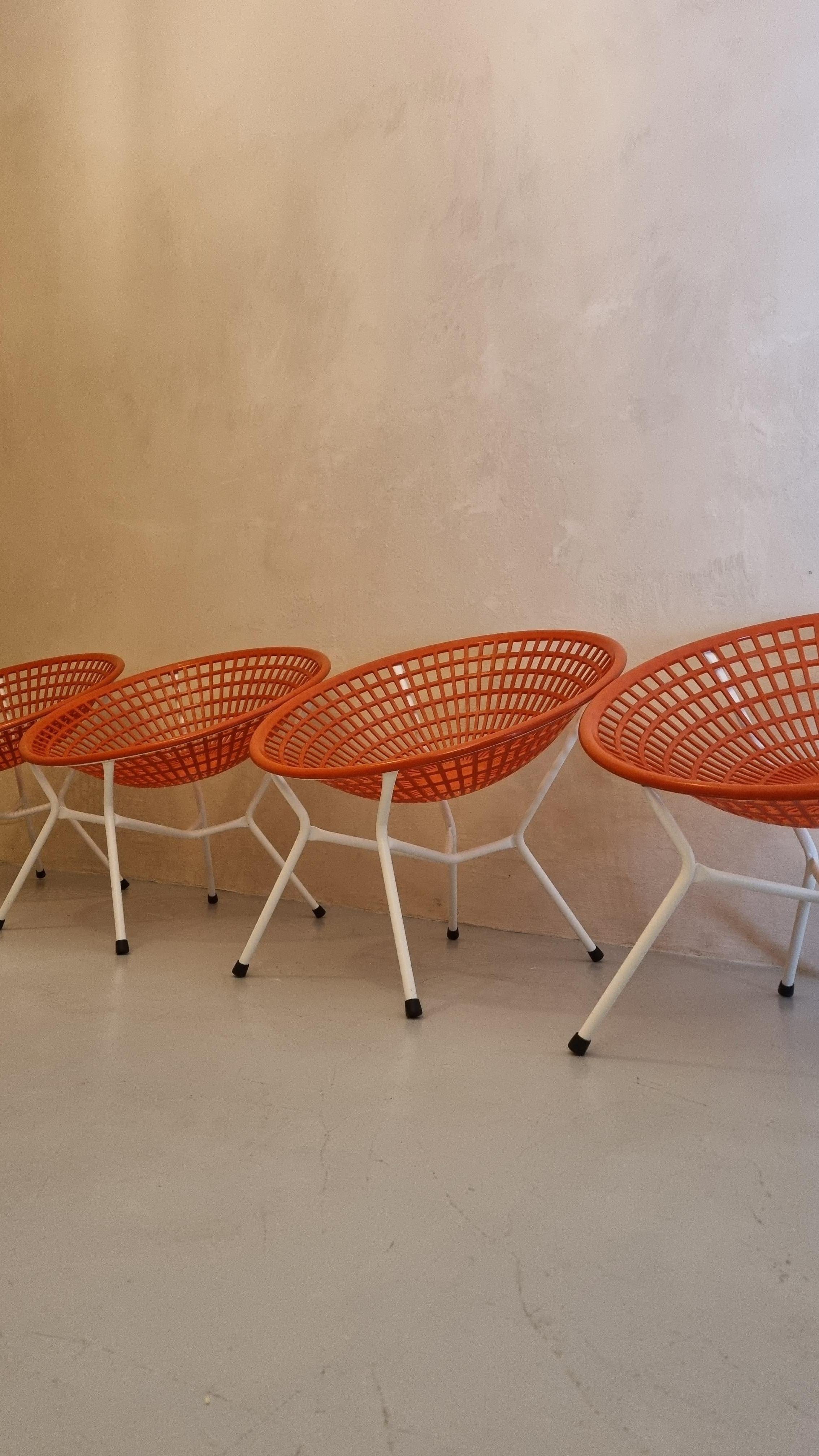 Set of 4  chairs in painted iron and plastic chairs produced by Ivars Brescia, 1970.
Excellent conditions, restored.