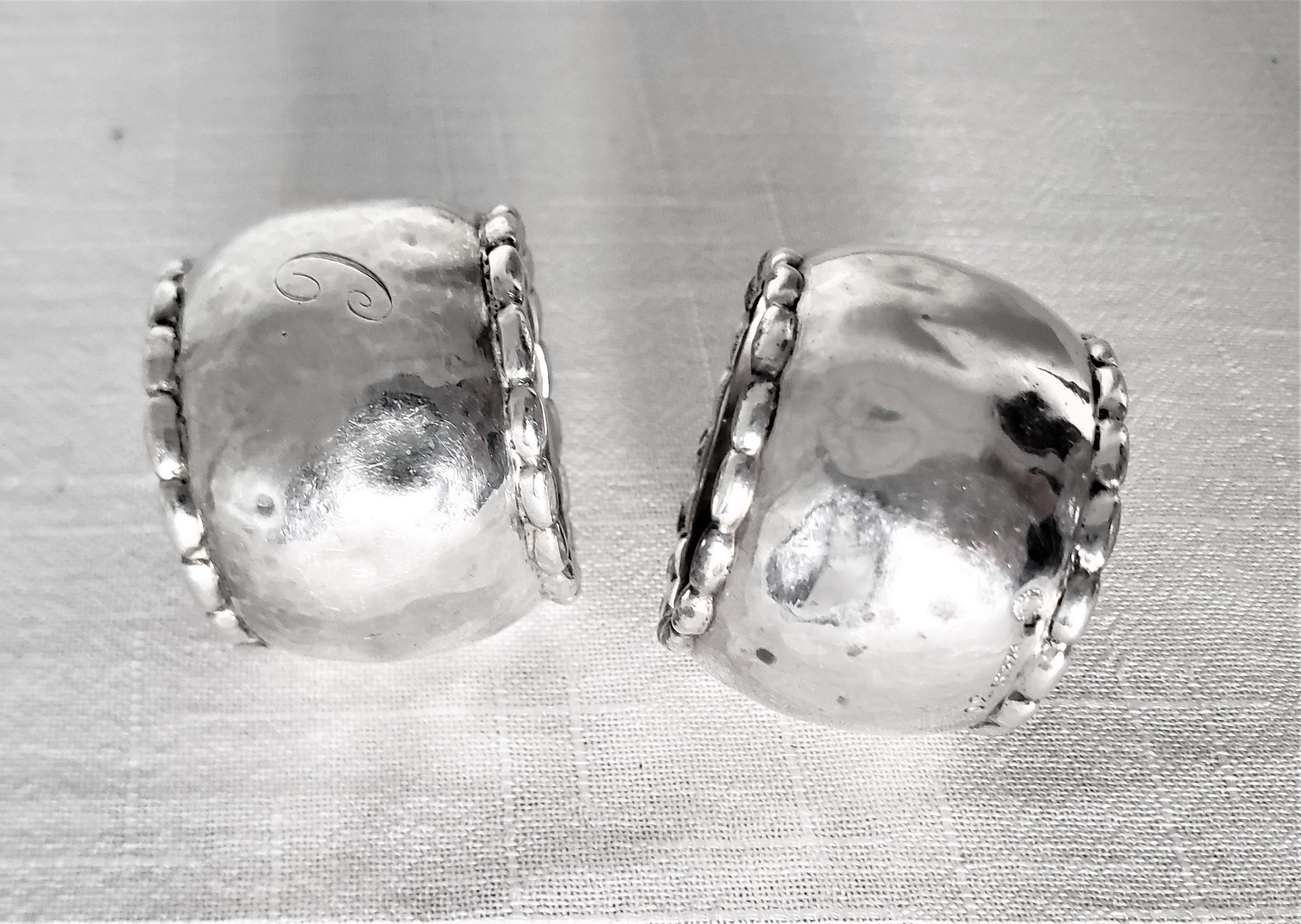 Juego de 4 servilleteros Georg Jensen de plata de ley martillados a mano en venta 4