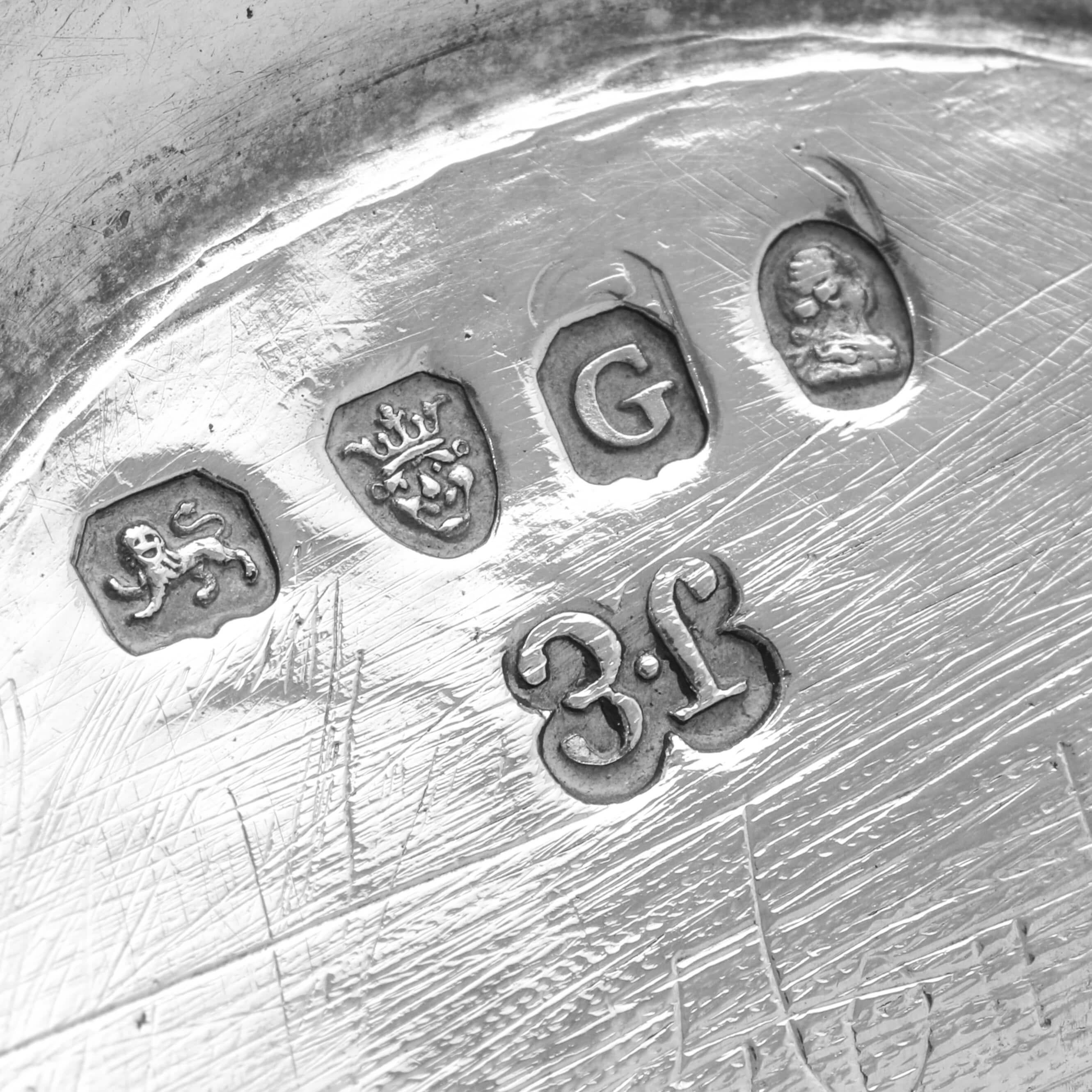 Argent sterling Ensemble de 4 saucières à sauce en argent sterling antique de style géorgien. John Emes Londres 1802/3 en vente