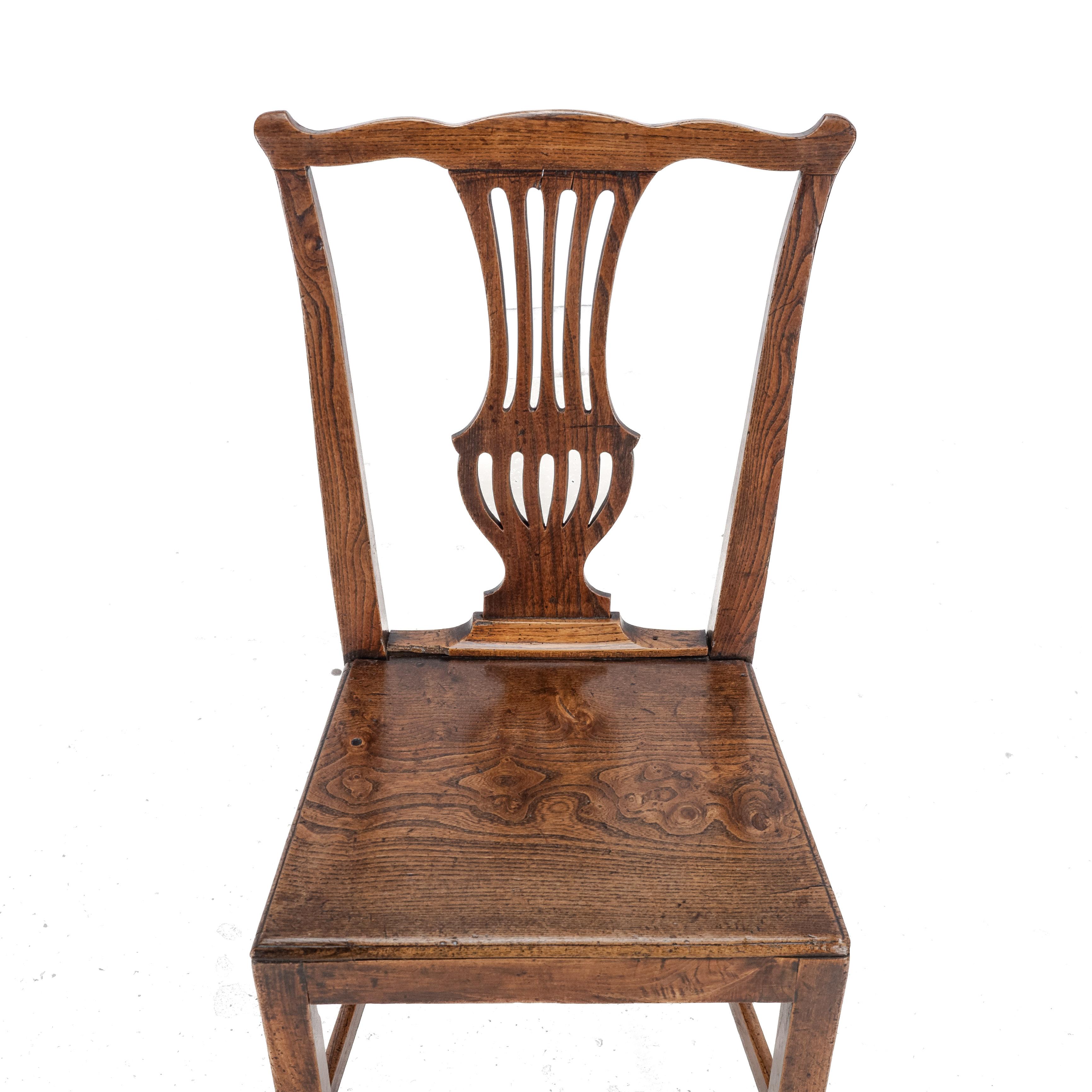 Set of 4 Georgian Elm Chippendale Country Dining Chairs, c.18th George III For Sale 5