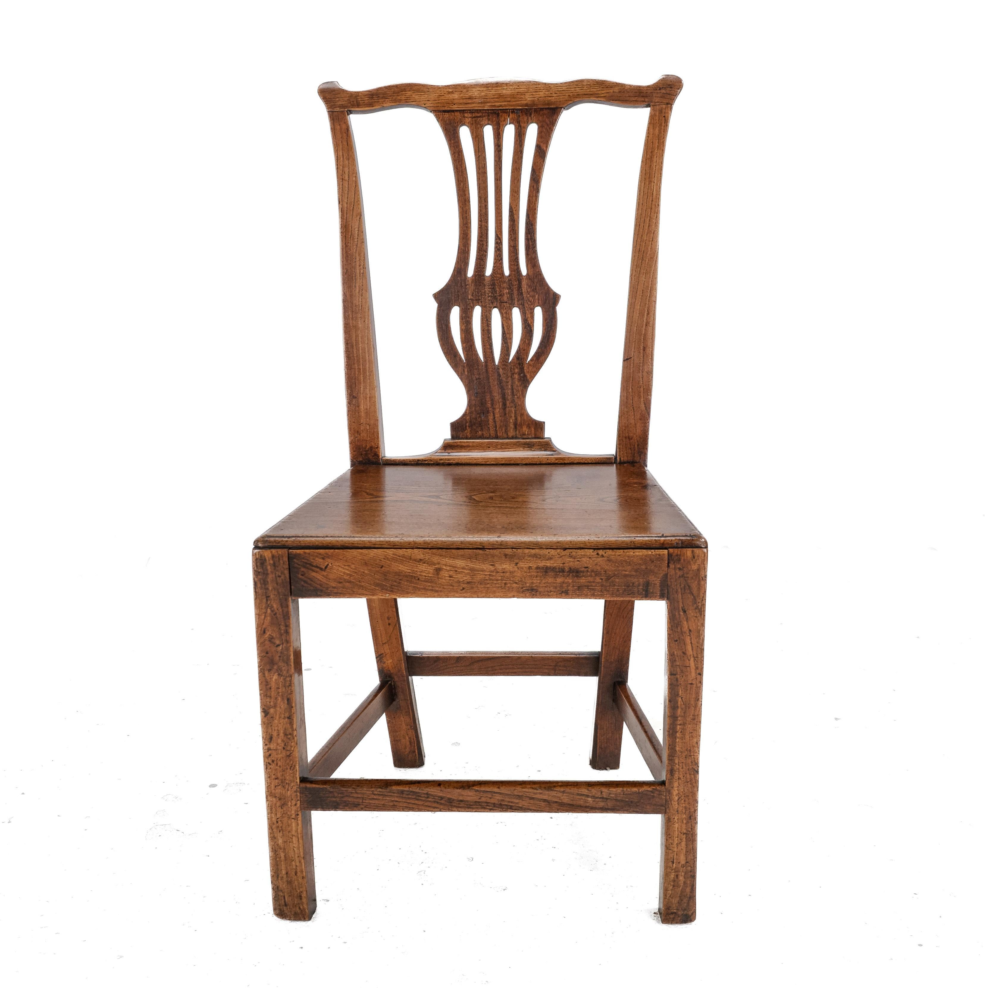 Set of 4 Georgian Elm Chippendale Country Dining Chairs, c.18th George III For Sale 7