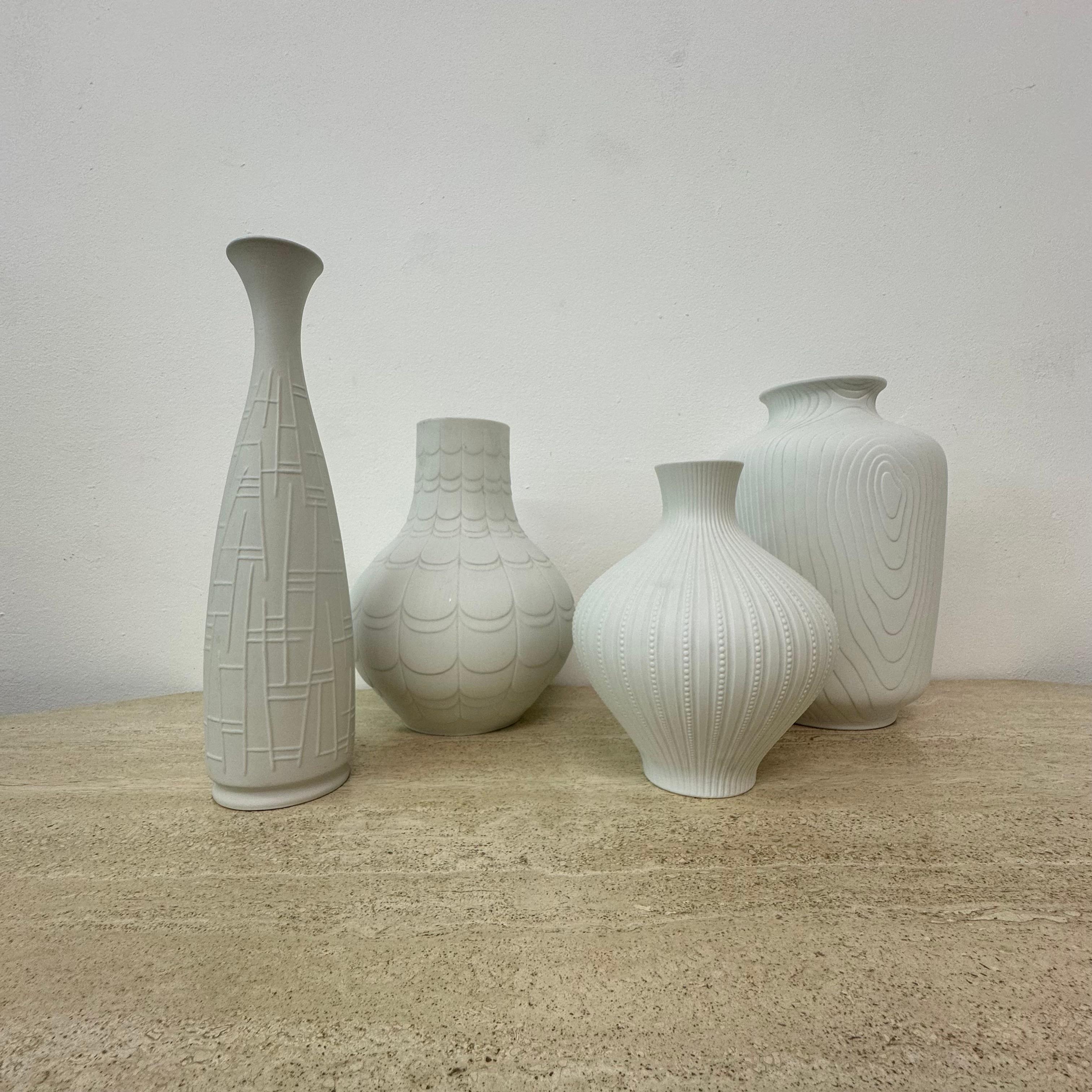 Set di 4 vasi tedeschi in bisquit, anni '70 in vendita 5