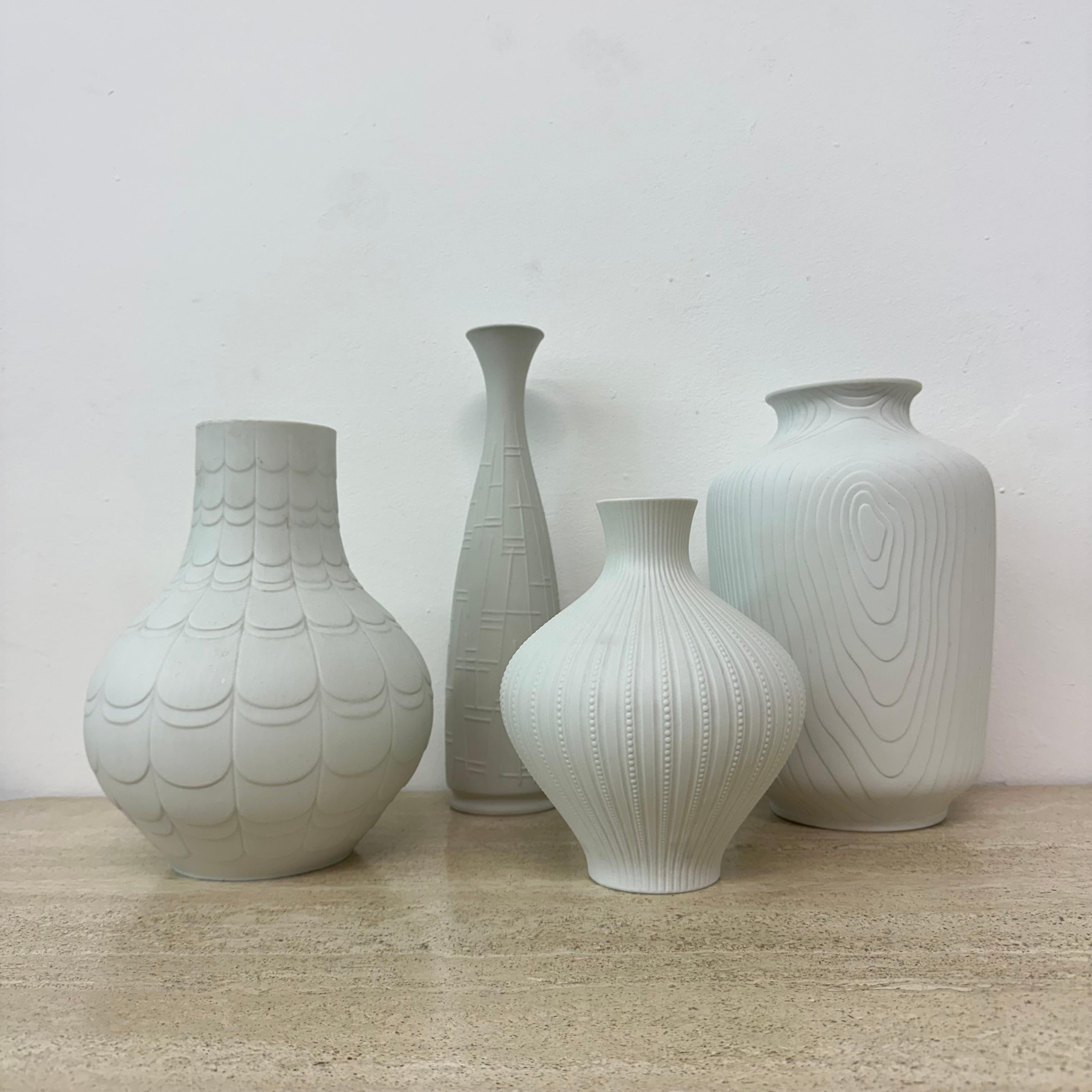 Set di 4 vasi tedeschi in bisquit, anni '70 in vendita 13
