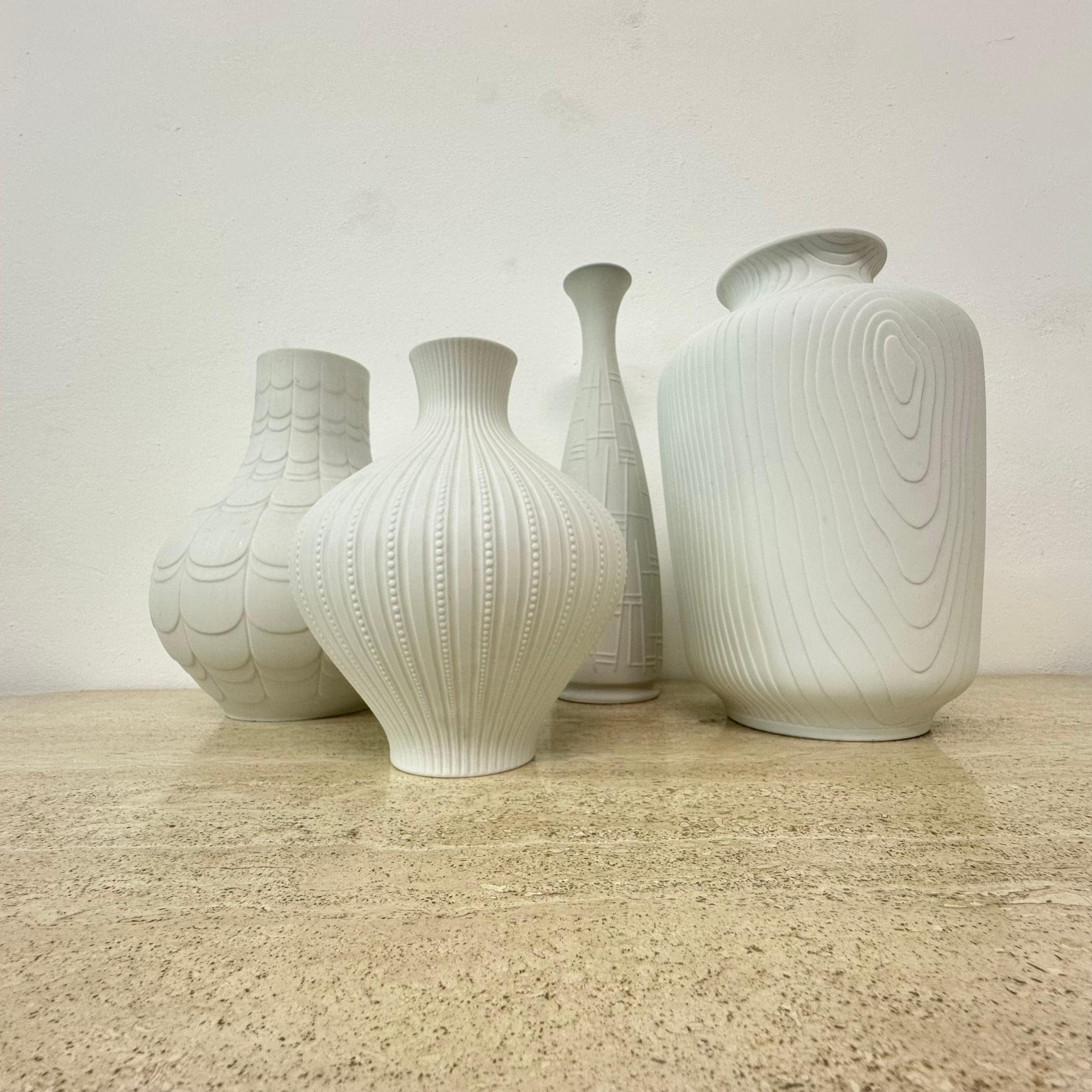 Set di 4 vasi tedeschi in bisquit, anni '70 In condizioni buone in vendita a Delft, NL