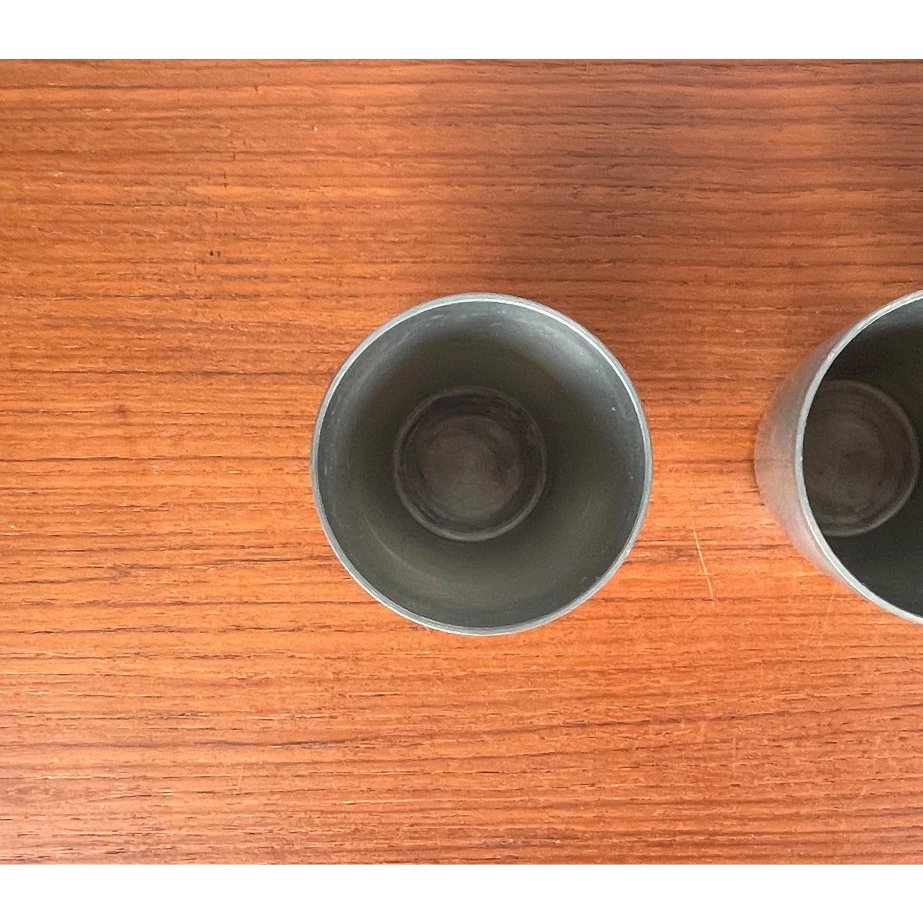 Juego de 4 tazas alemanas de peltre modernas de mediados de siglo, Harald Buchrucker, años 60 en venta 2