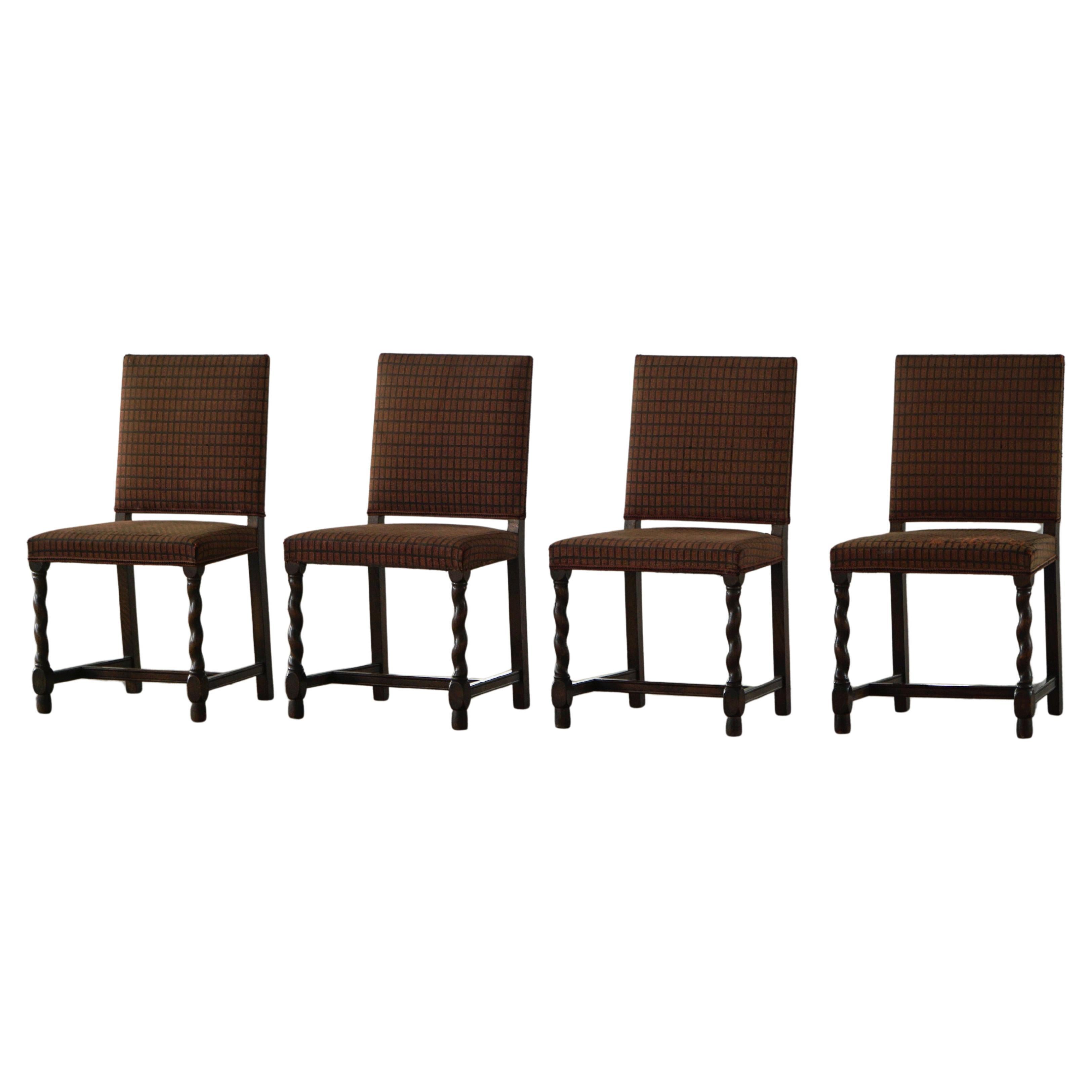 Ensemble de 4 chaises de salle à manger en Oak, Nordiska Kompaniet, Suède moderne, 1923 en vente