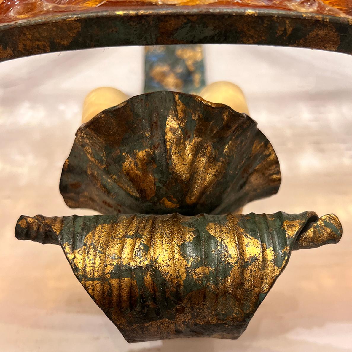 Juego de 4 Apliques Dorados con Cristal, Se venden por Pareja Vidrio en venta