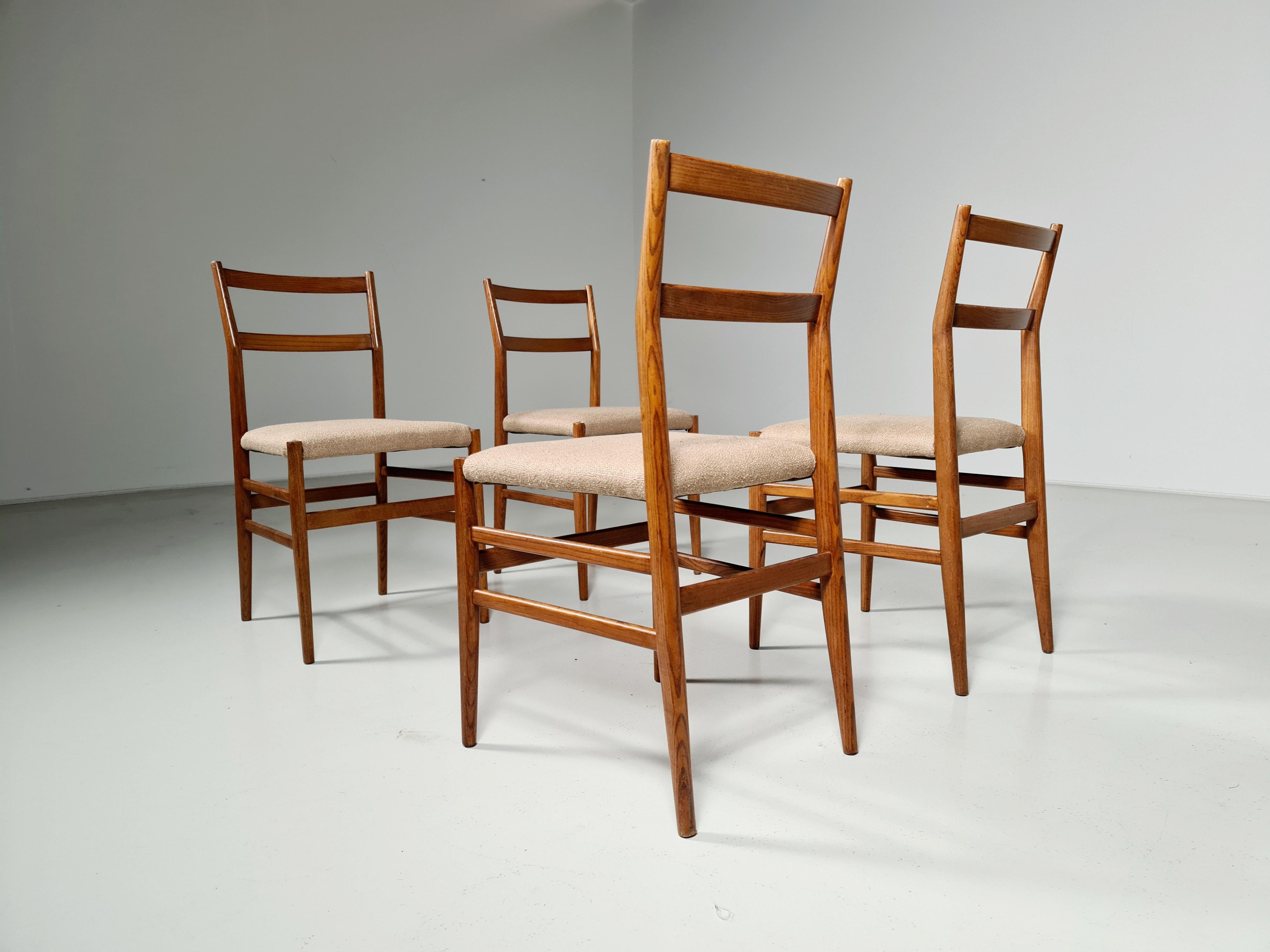 Mid-20th Century Set of 4 Gio Ponti Leggera Chairs by Cassina, Italy, 1952