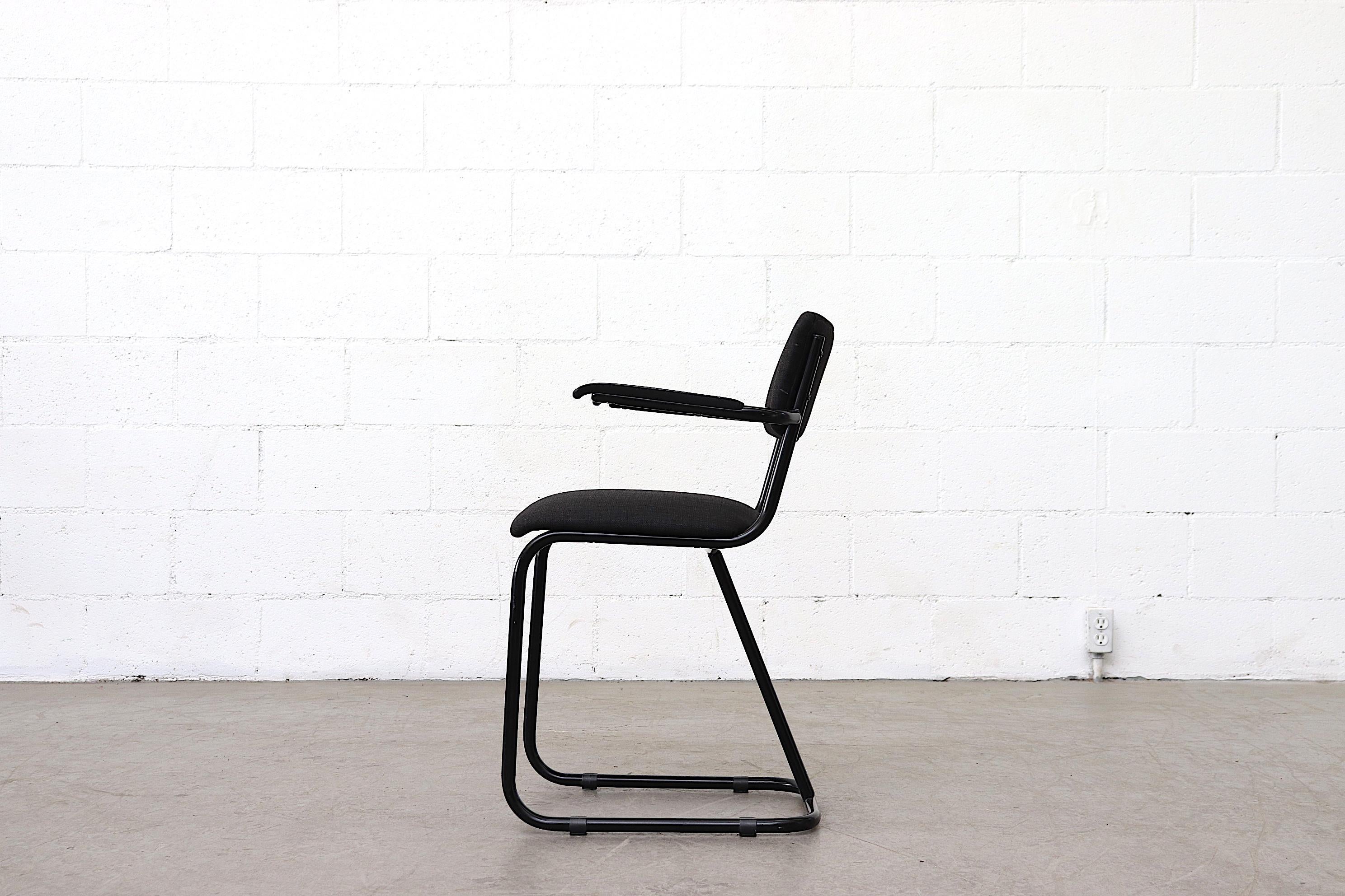 Émaillé Ensemble de 4 chaises tubulaires Fana Metaal « N° 112 » avec accoudoirs en acrylique en vente