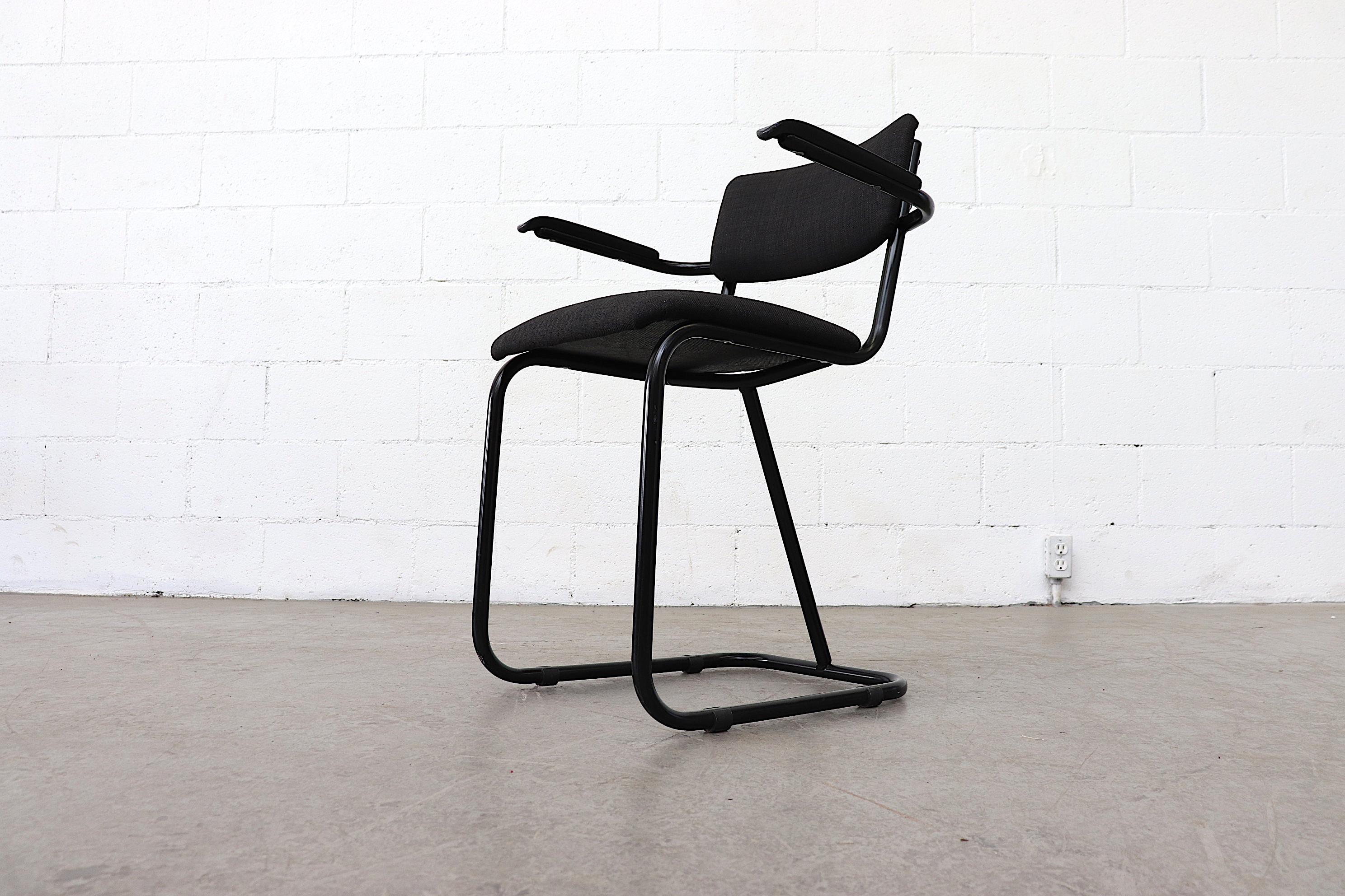 Tissu Ensemble de 4 chaises tubulaires Fana Metaal « N° 112 » avec accoudoirs en acrylique en vente
