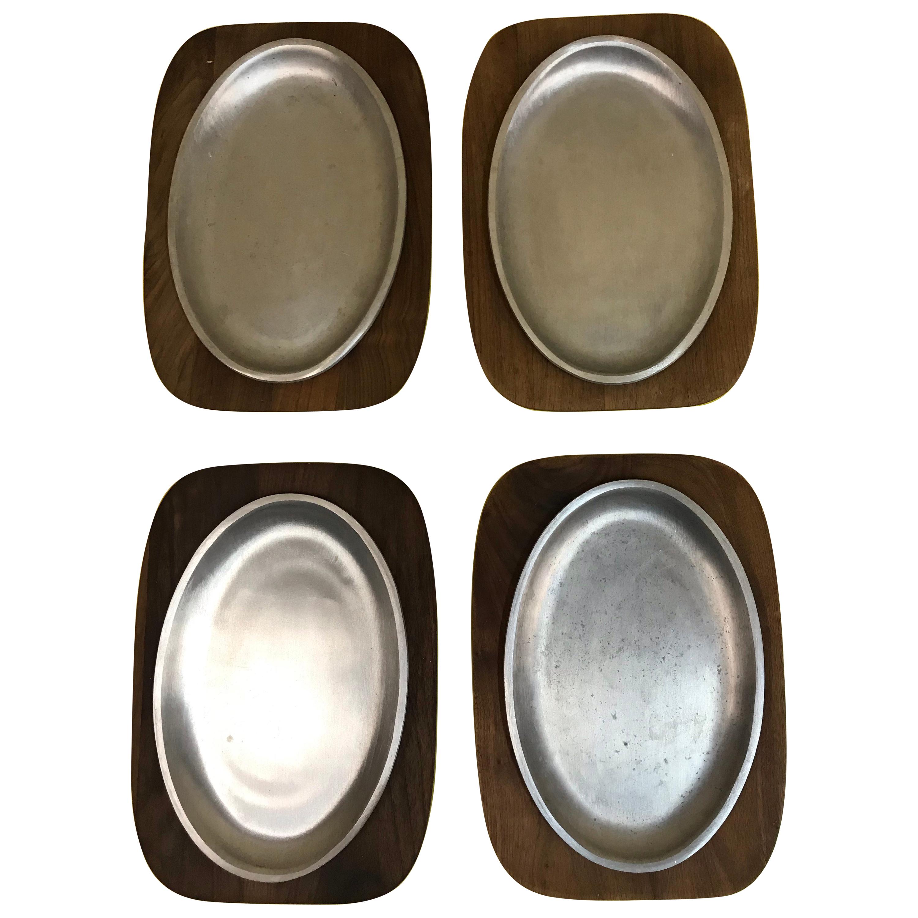 Set of 4 Gladmark Teak and Aluminum Plates