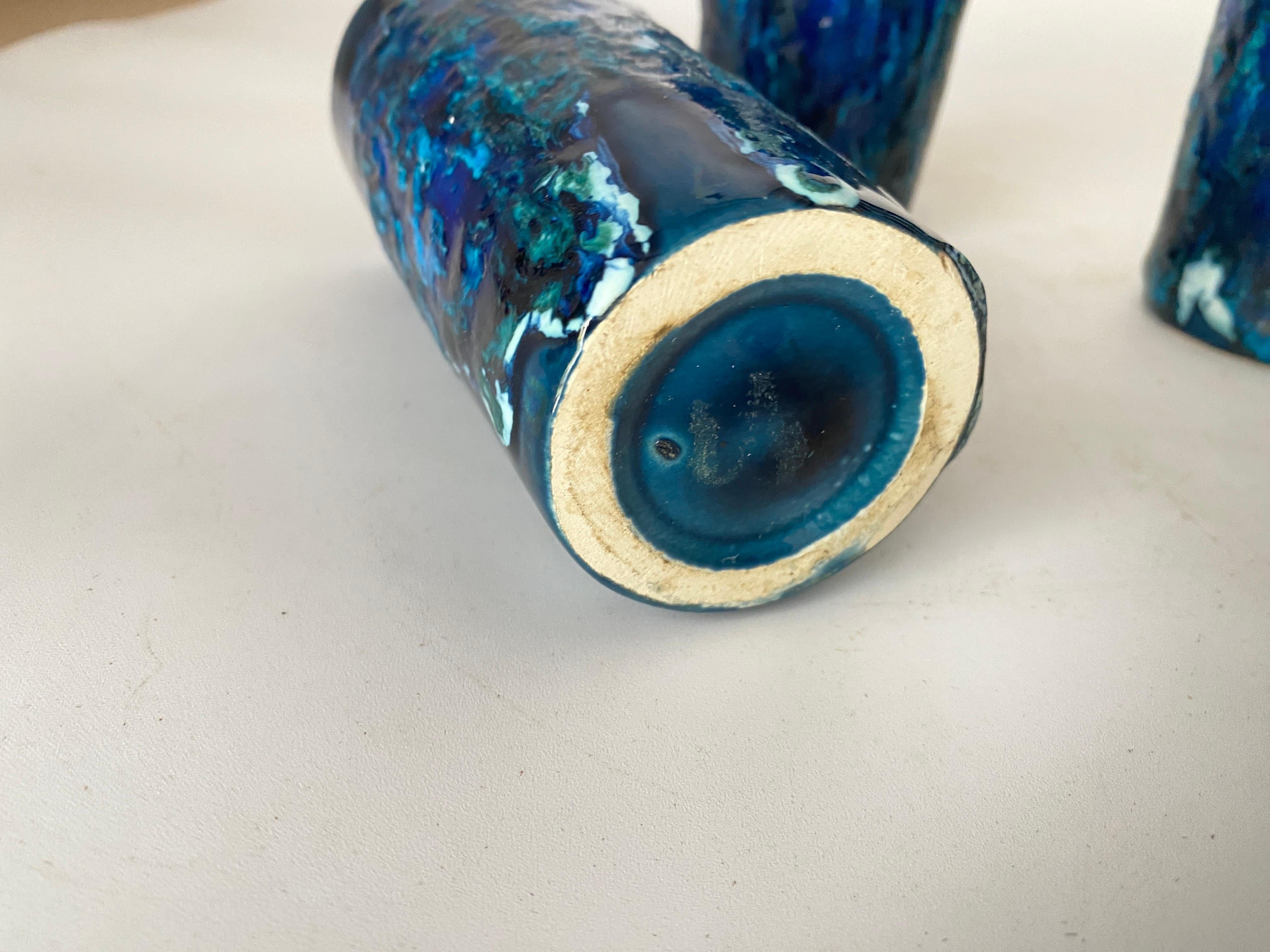 Milieu du XXe siècle Ensemble de 4 verres en céramique bleue de style Bistosi, Italie, 1960  en vente