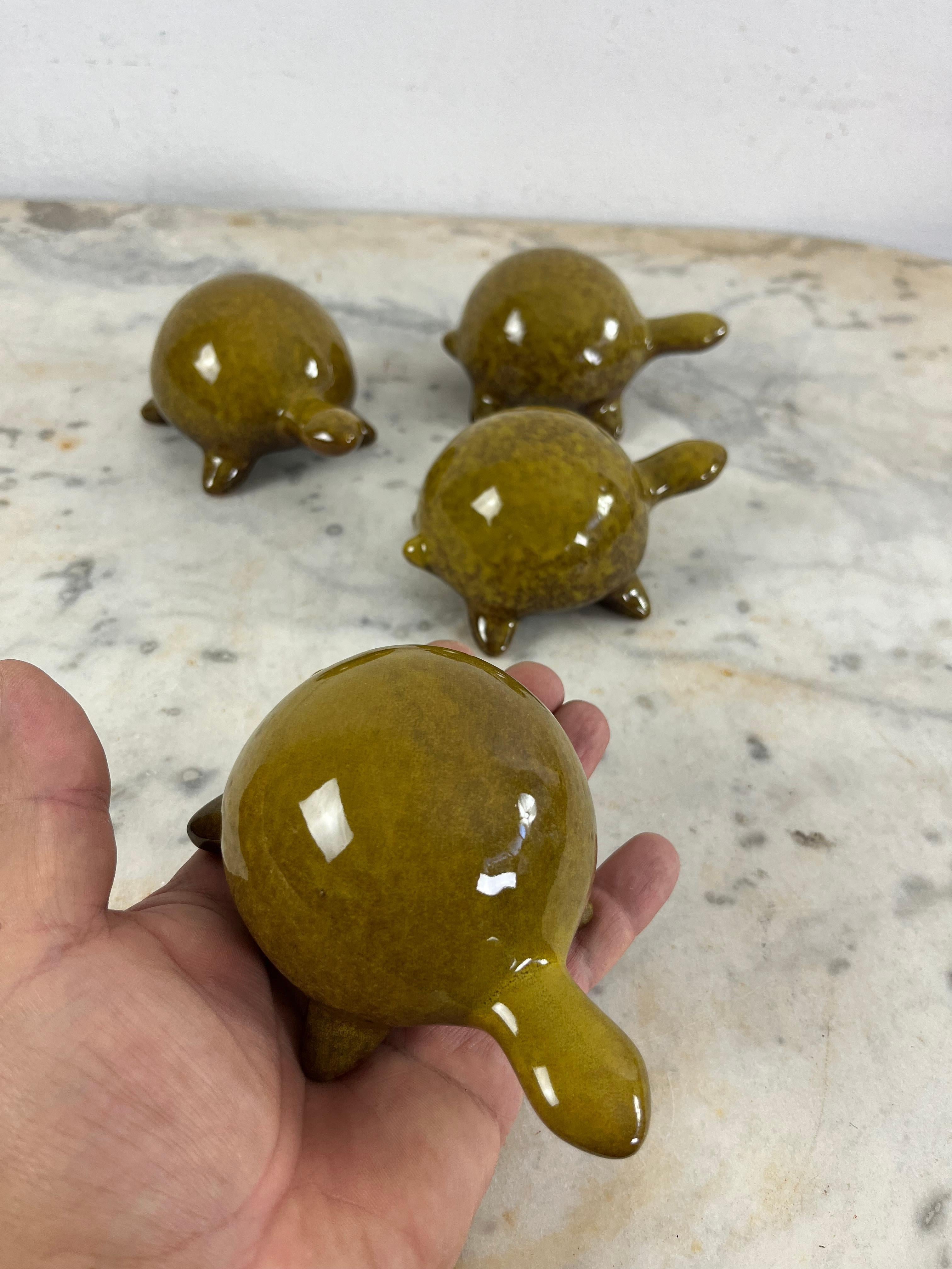 Ensemble de 4 tortues en céramique émaillée, 1970 en vente 1