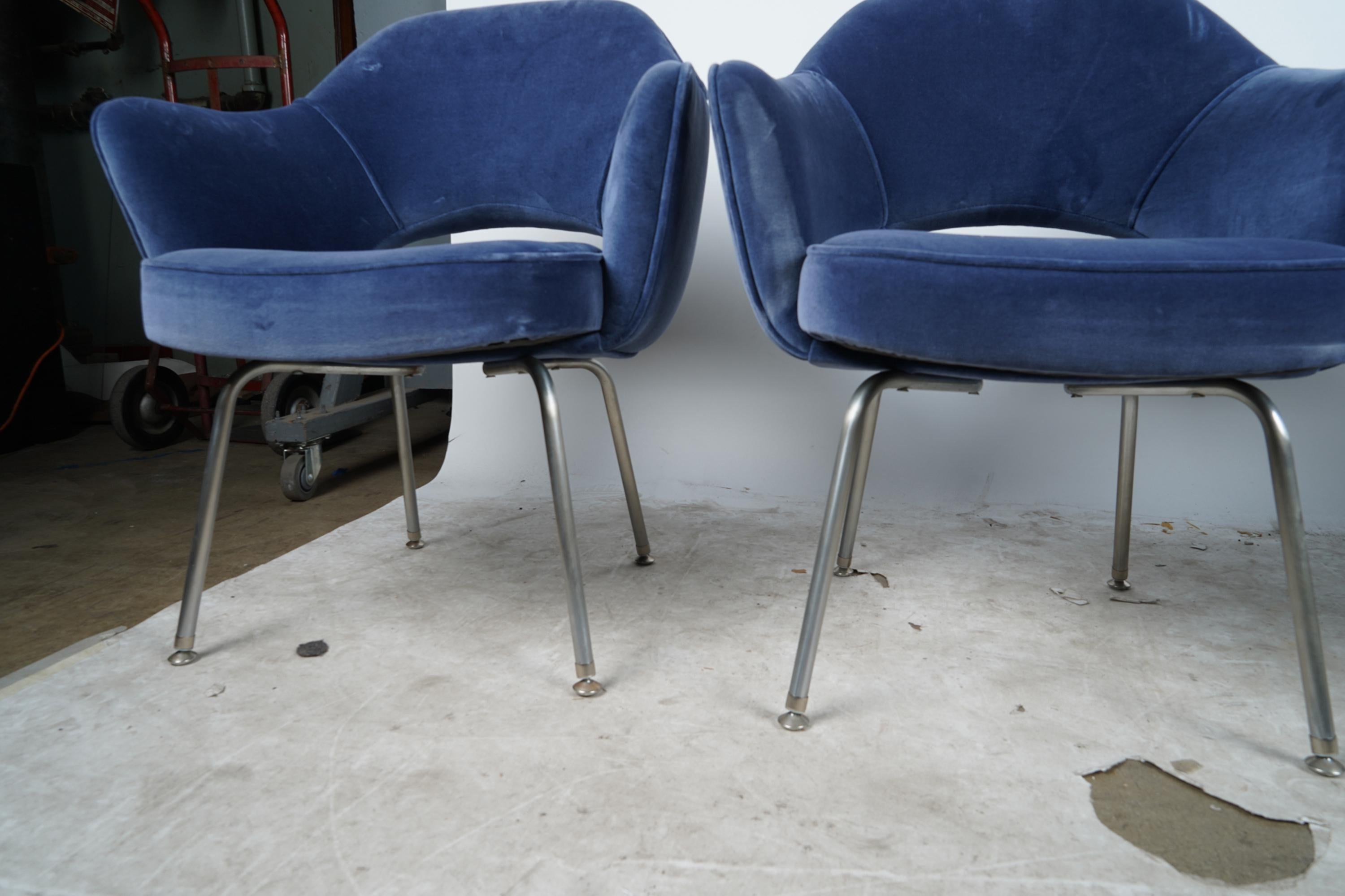 American Set of 4 Gorgeous Velvet Upholstered Eero Saarinen Chairs