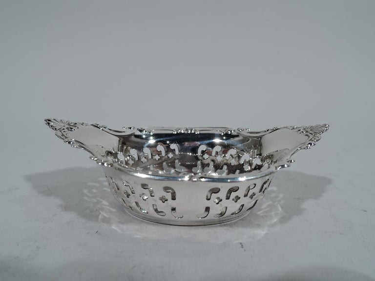 Set of 4 Gorham Classical Sterling Silver Nut Dishes For Sale at 1stDibs