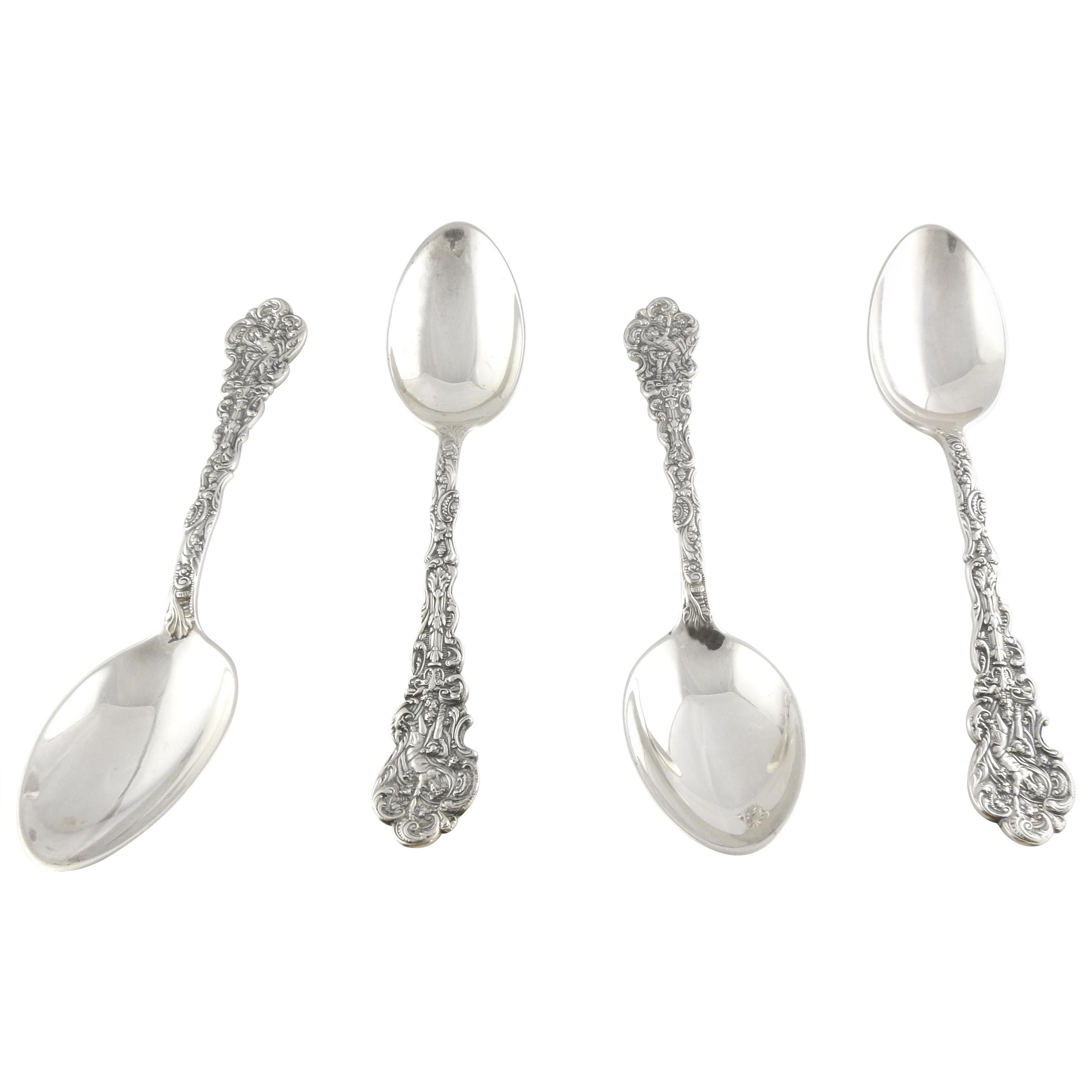 Lot de 4 cuillères à soupe/dessert ovales en argent sterling Gorham Versailles avec monogramme en vente