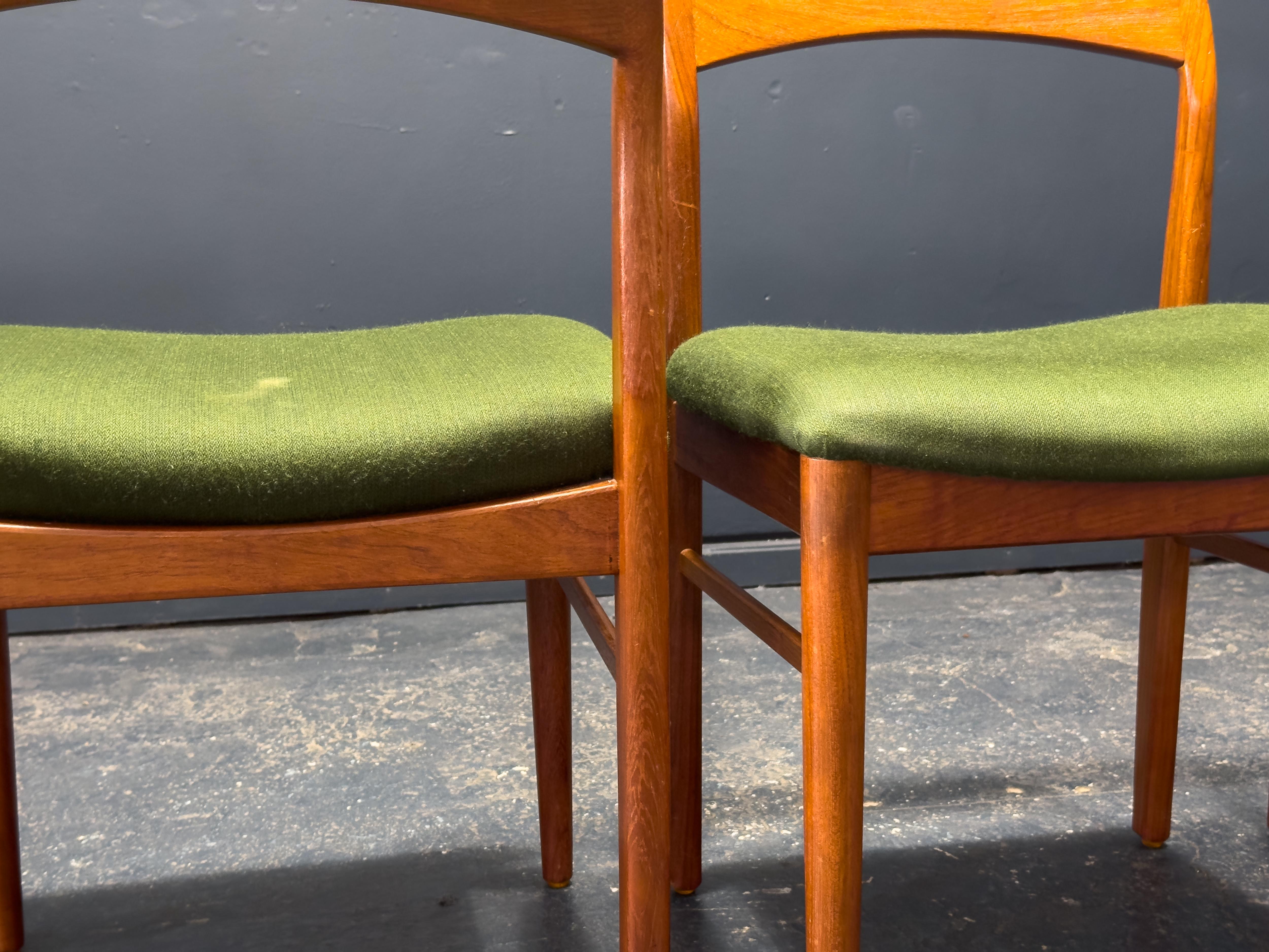 Set of 4 Green and Teak Chairs For Sale 3