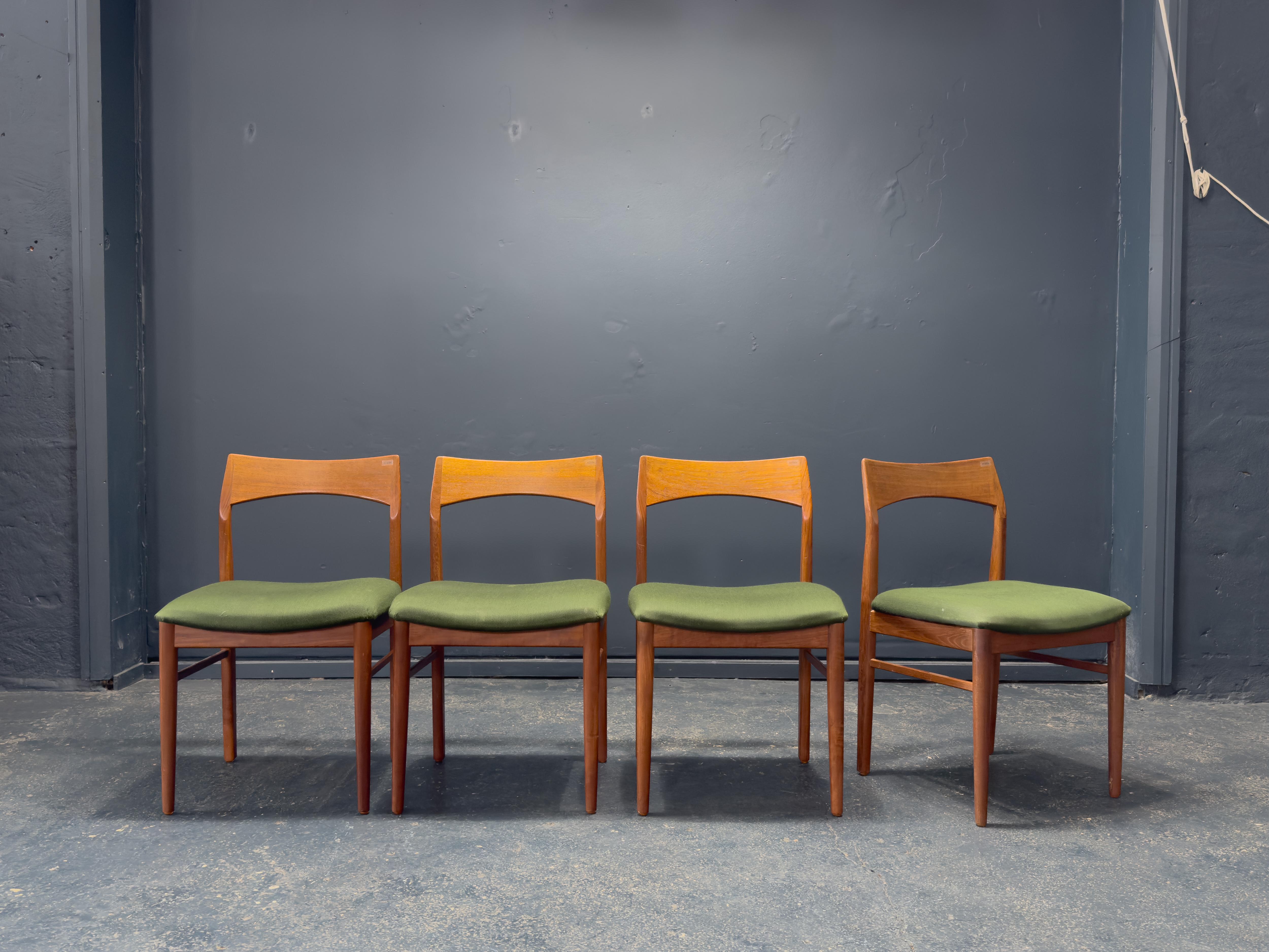 Mid-Century Modern Set of 4 Green and Teak Chairs For Sale