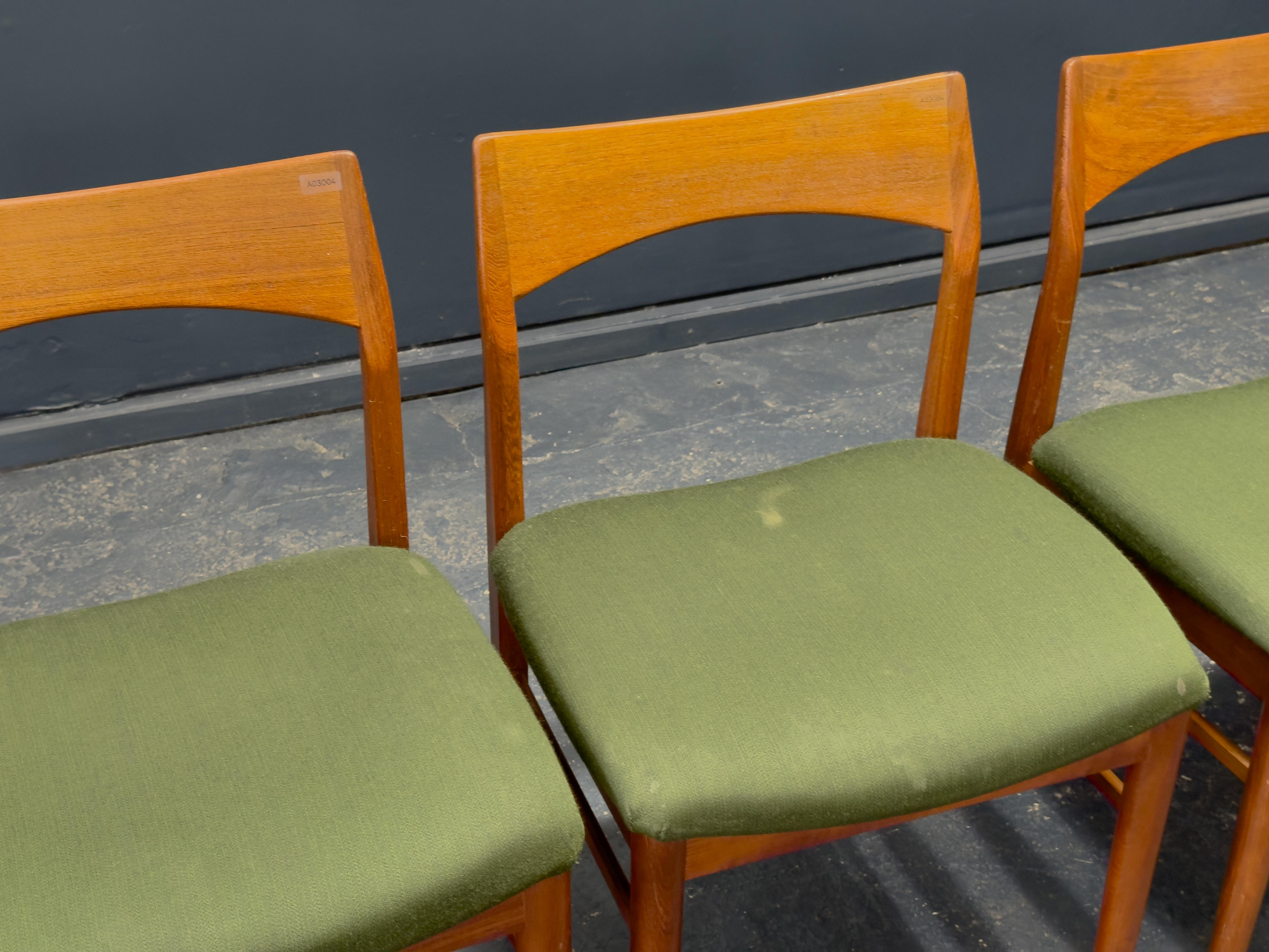 Set of 4 Green and Teak Chairs For Sale 2