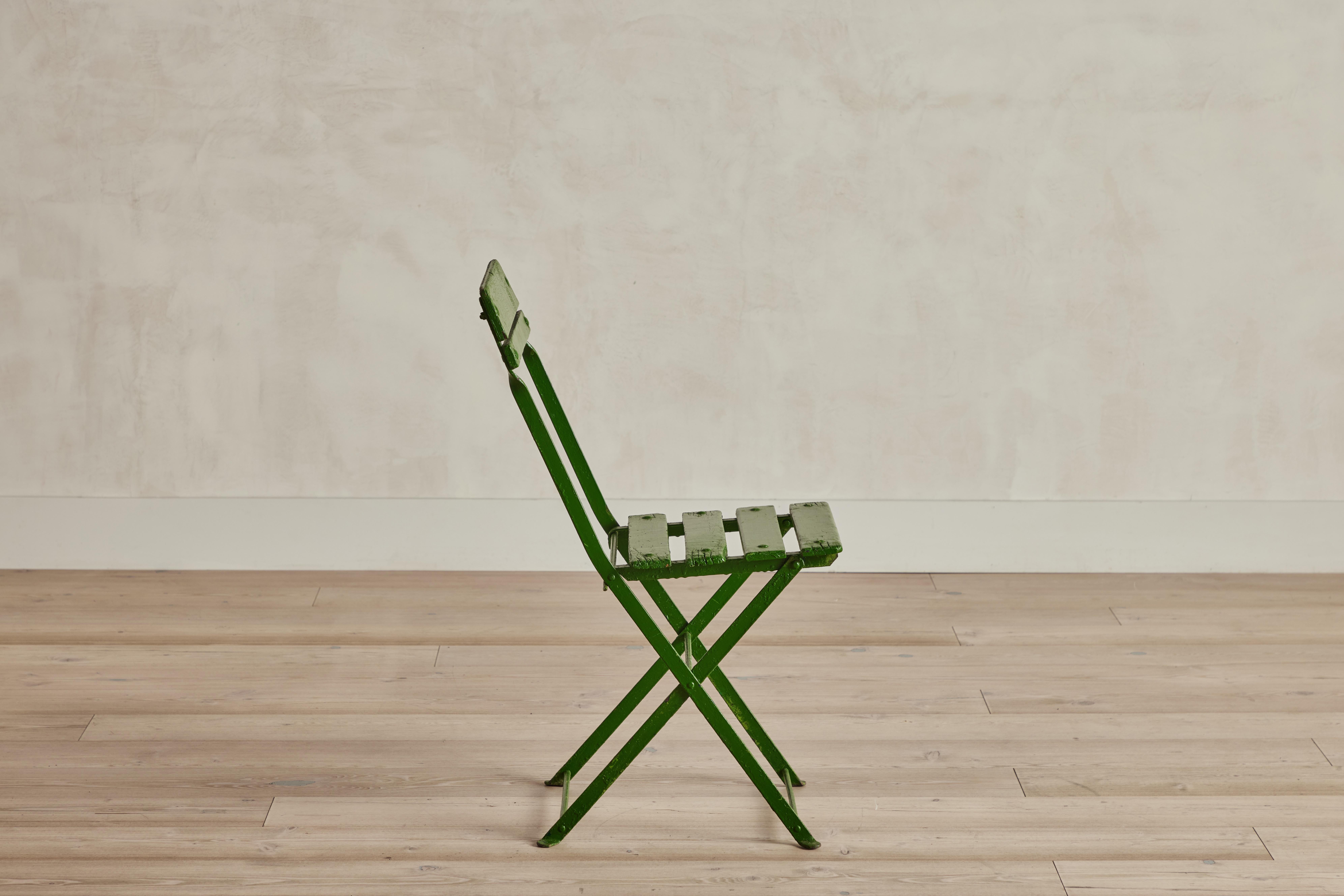 Set of 4 Green French Bistro Chairs In Good Condition For Sale In Los Angeles, CA