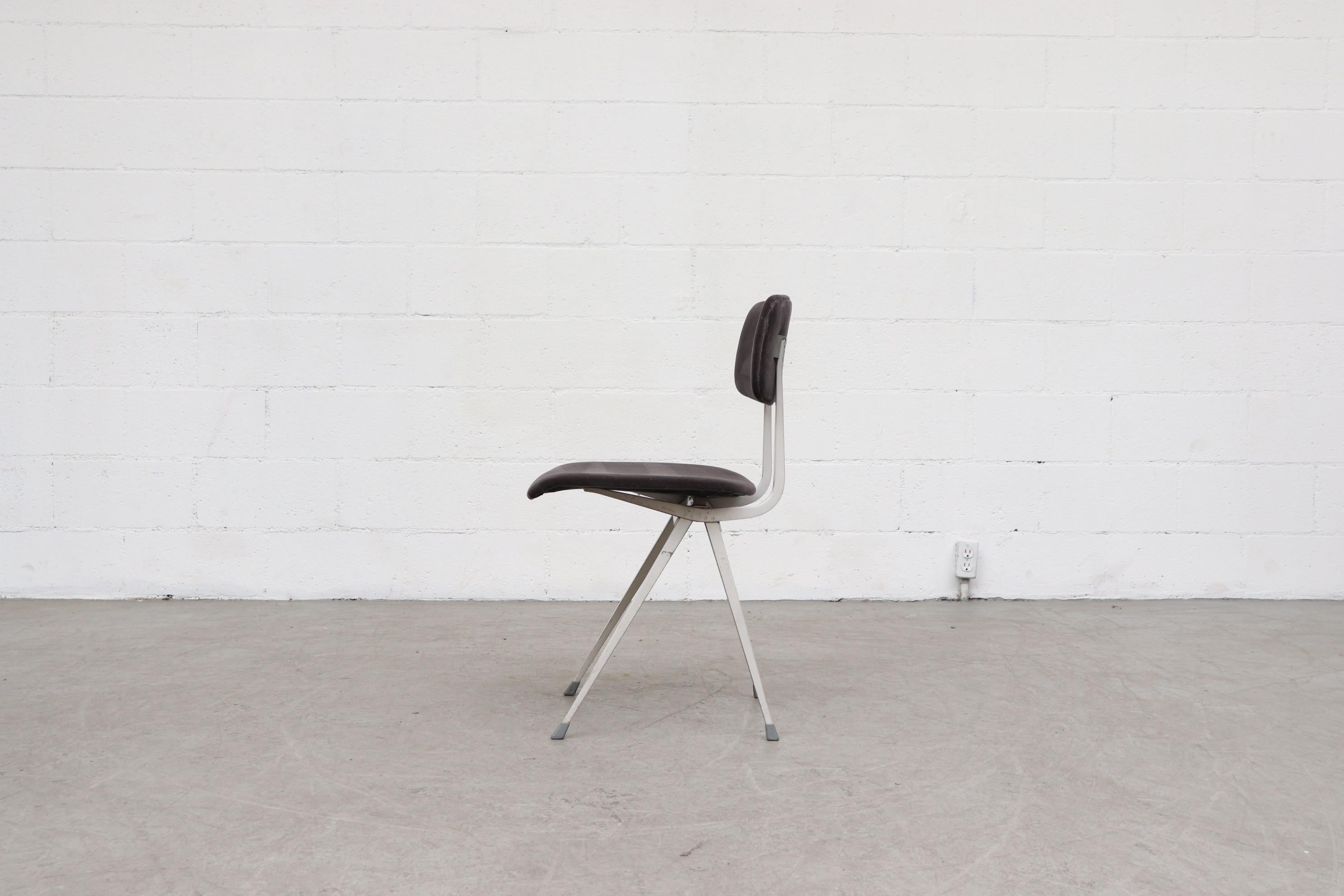 Dutch Set of 4 Grey Velvet Friso Kramer 'Result' Chairs for Ahrend de Cirkel