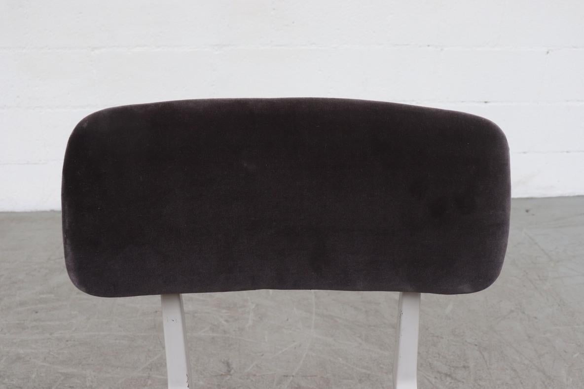 Mid-20th Century Set of 4 Grey Velvet Friso Kramer 'Result' Chairs for Ahrend de Cirkel For Sale