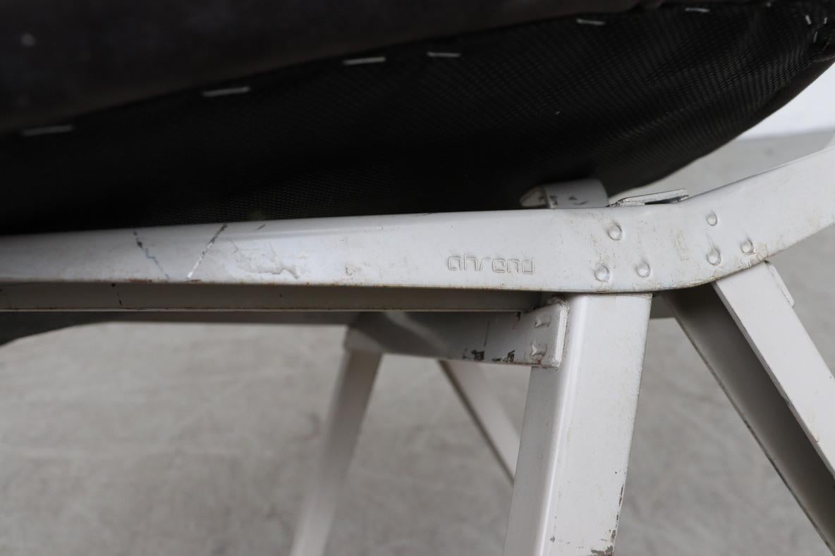 Set of 4 Grey Velvet Friso Kramer 'Result' Chairs for Ahrend de Cirkel For Sale 1