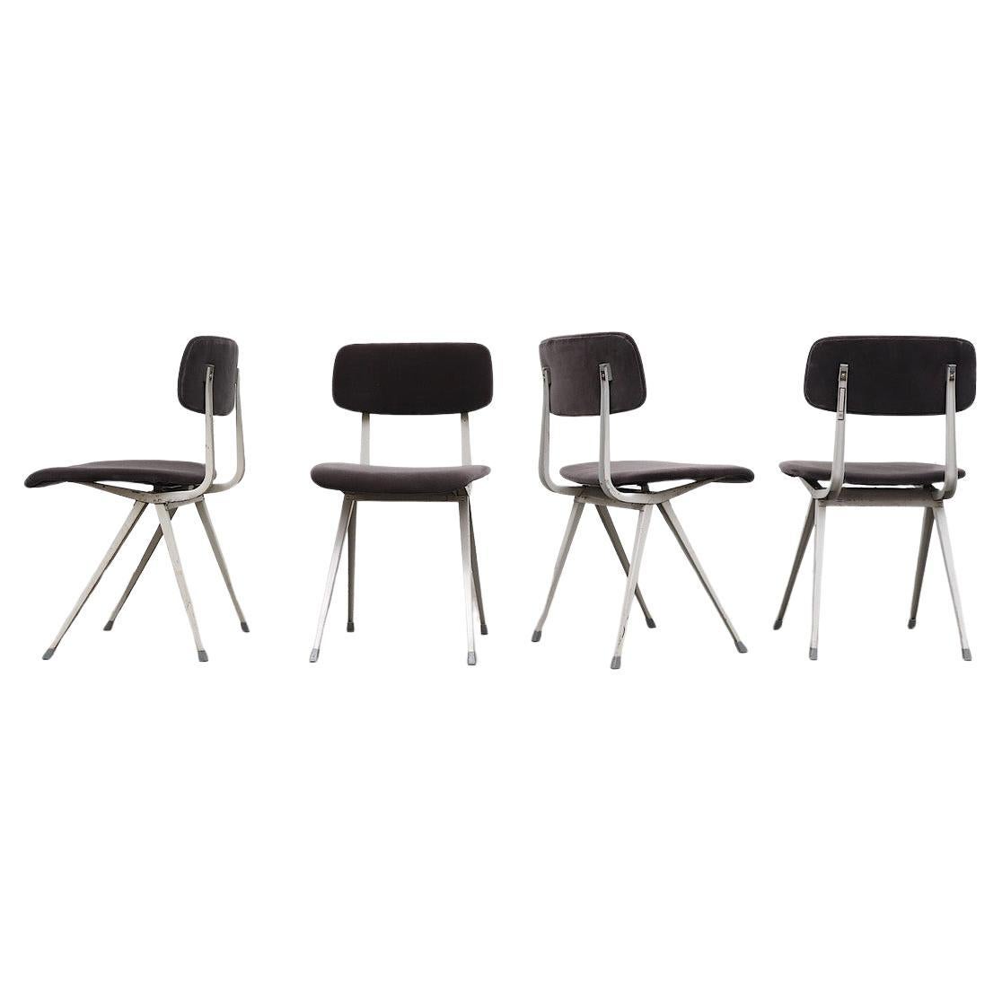 Ensemble de 4 chaises Résult de Friso Kramer en velours gris pour Ahrend de Cirkel
