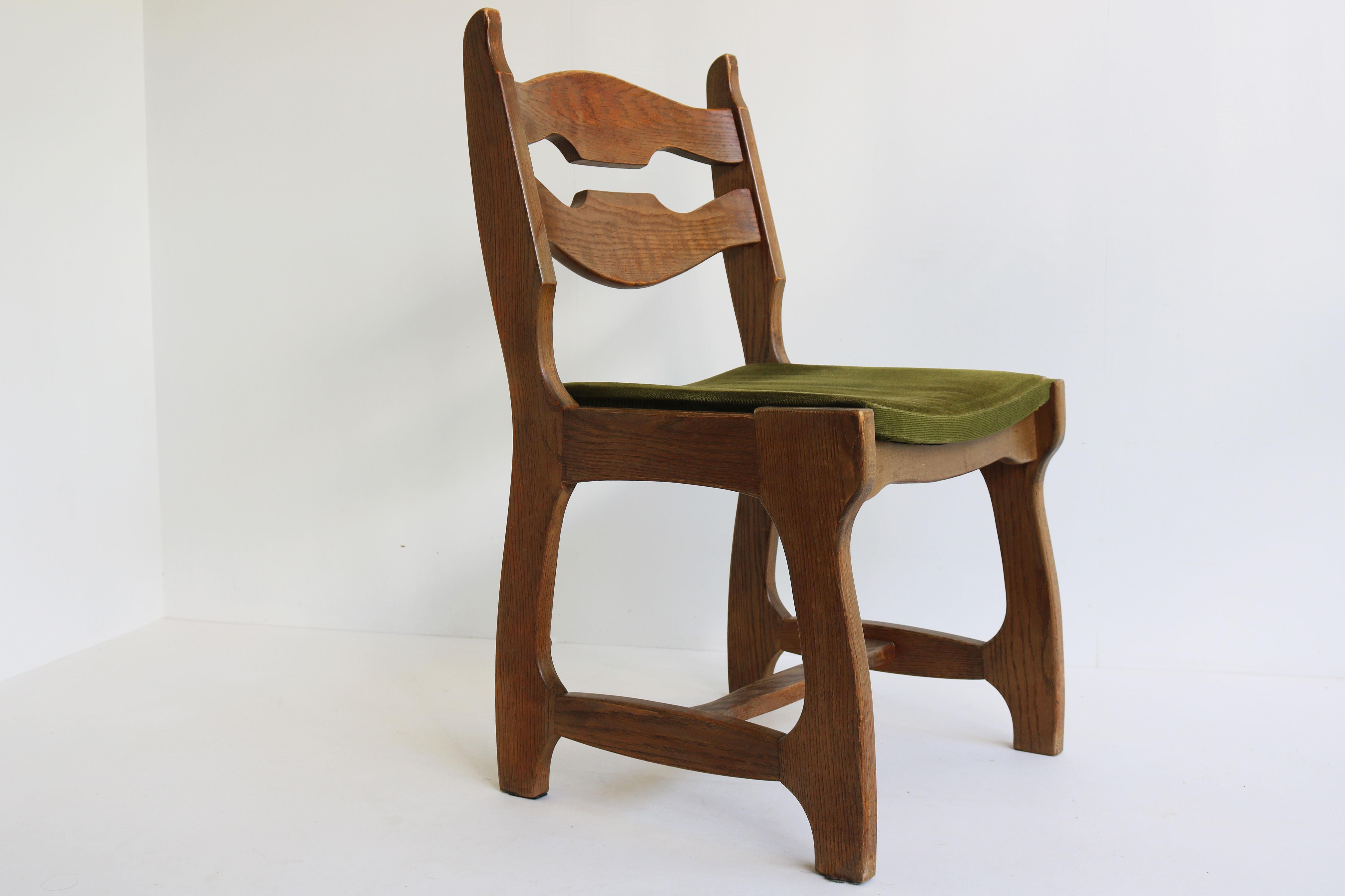 Set of 4 Guillerme et Chabron dining chairs in solid oak France 1950 Brutalist  In Good Condition For Sale In Ijzendijke, NL