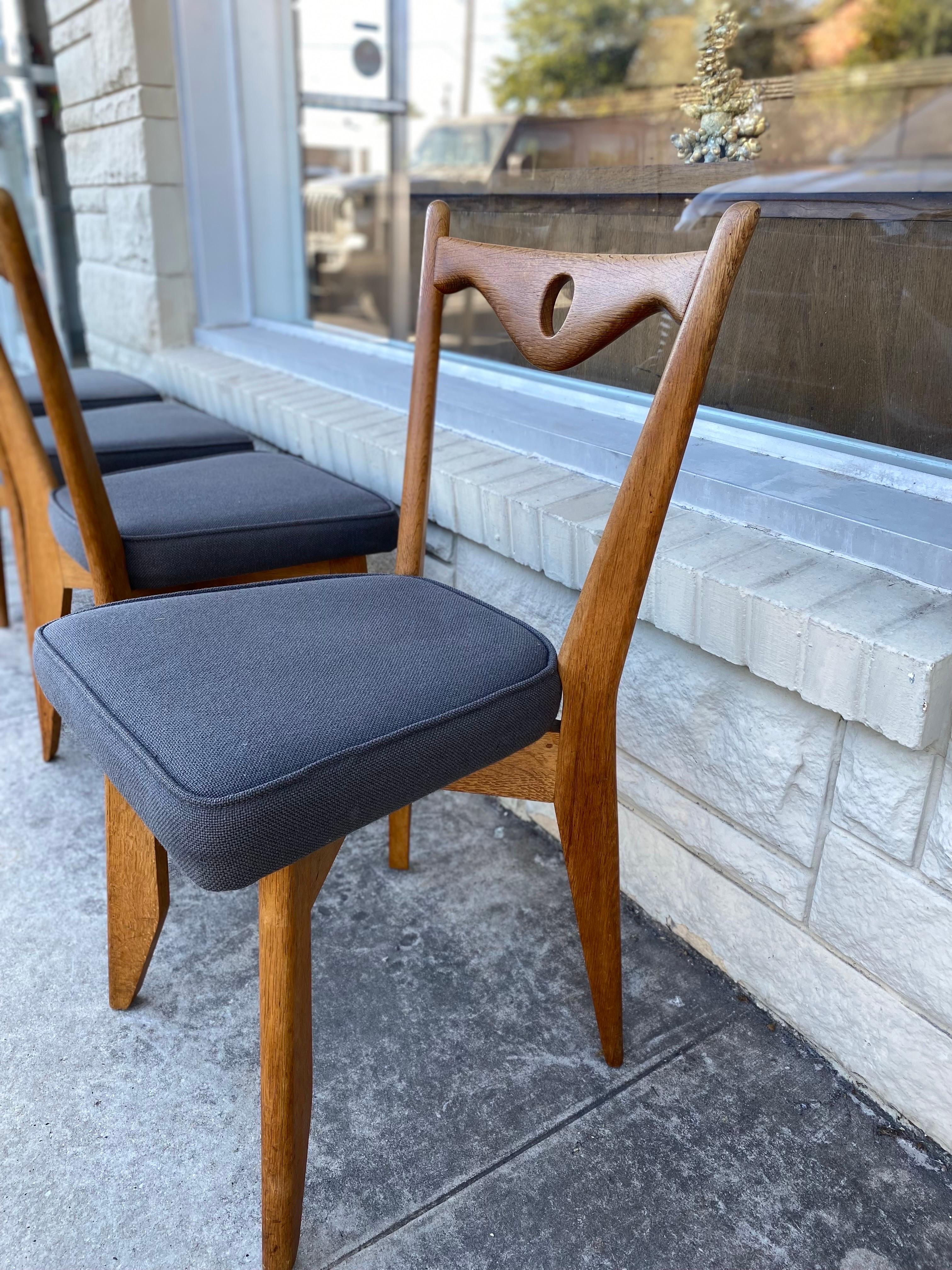 French Set of 4 Guillerme et Chambron Dining Chairs, France For Sale