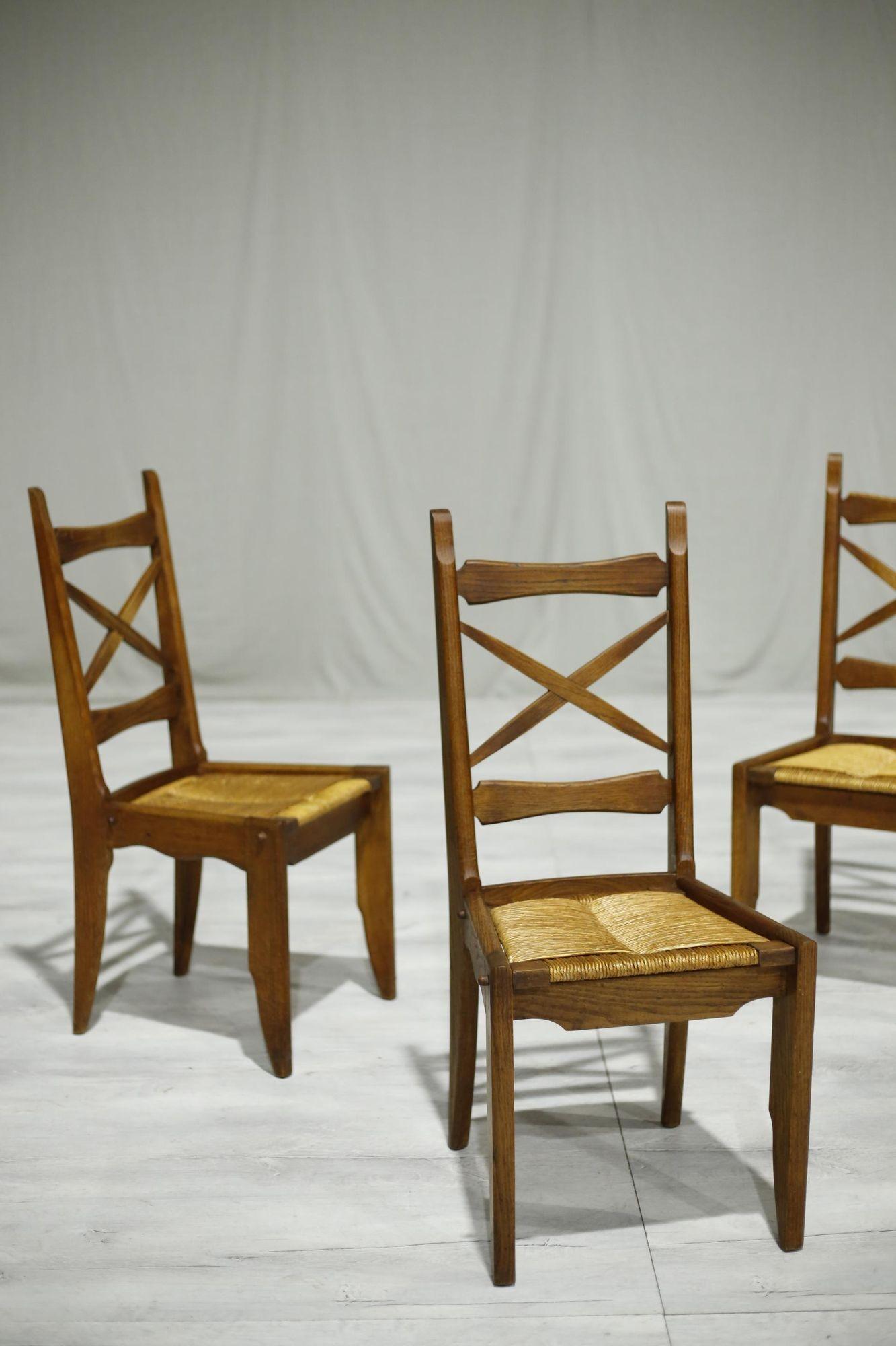 Set of 4 Guillerme et Chambron Oak and Rush Seated Dining Chairs 4