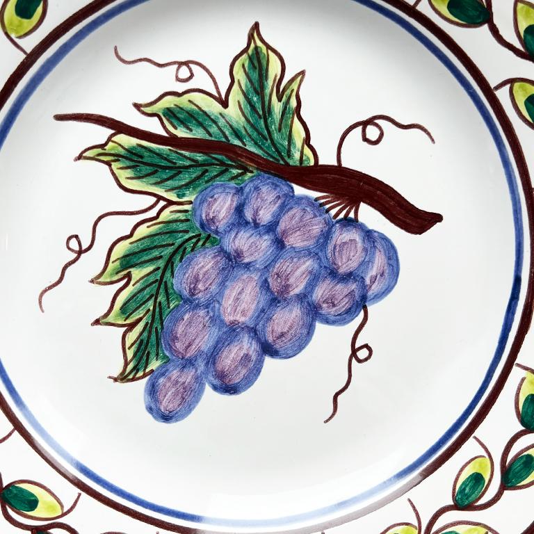 Folk Art Set of 4 Hand-Painted Fruit Plates - Cidalia, Conimbricer Portugal For Sale