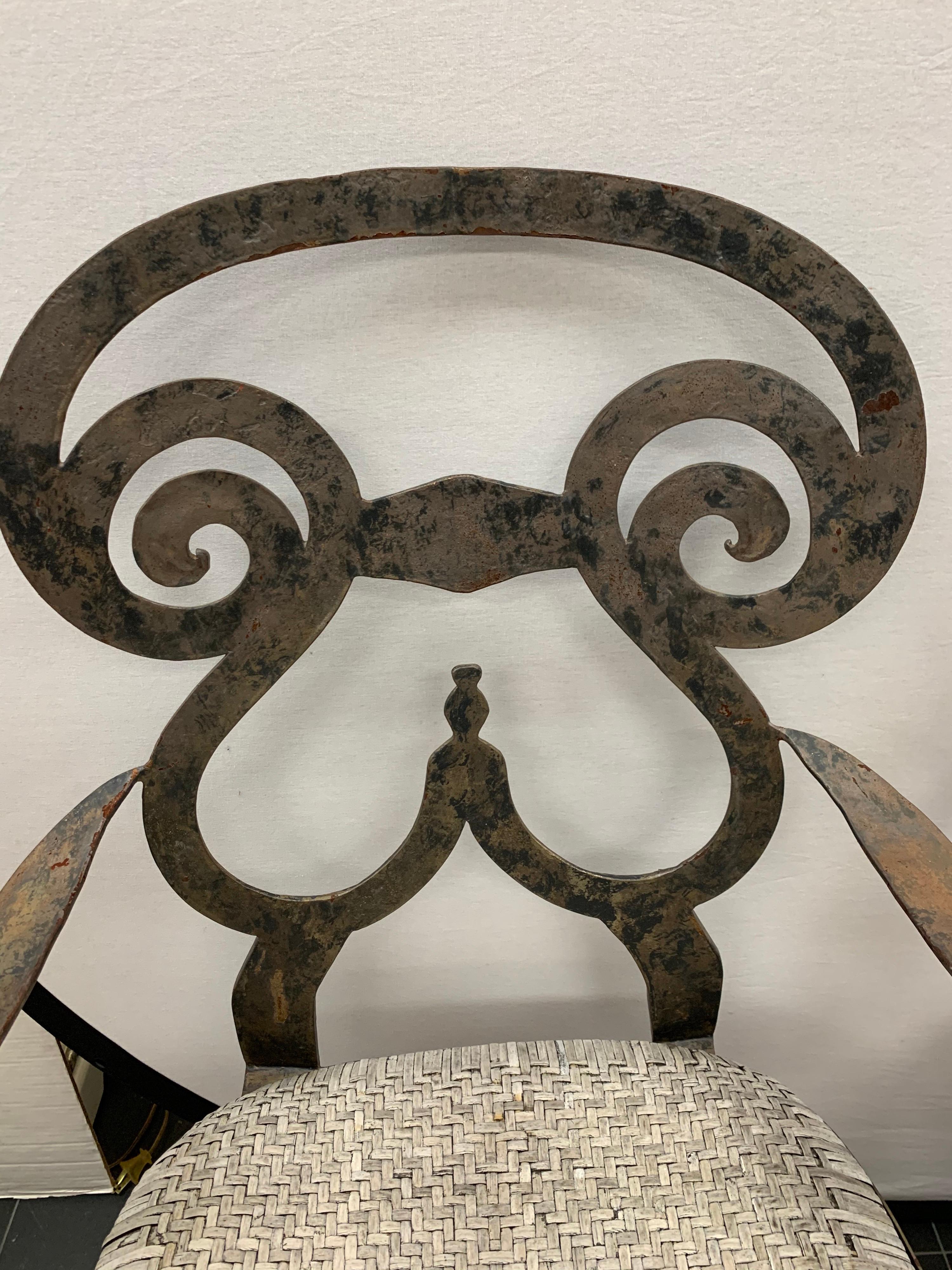 Set of 4 Handmade Cast Iron Scroll Back Outdoor Dining Chairs In Good Condition In West Hartford, CT