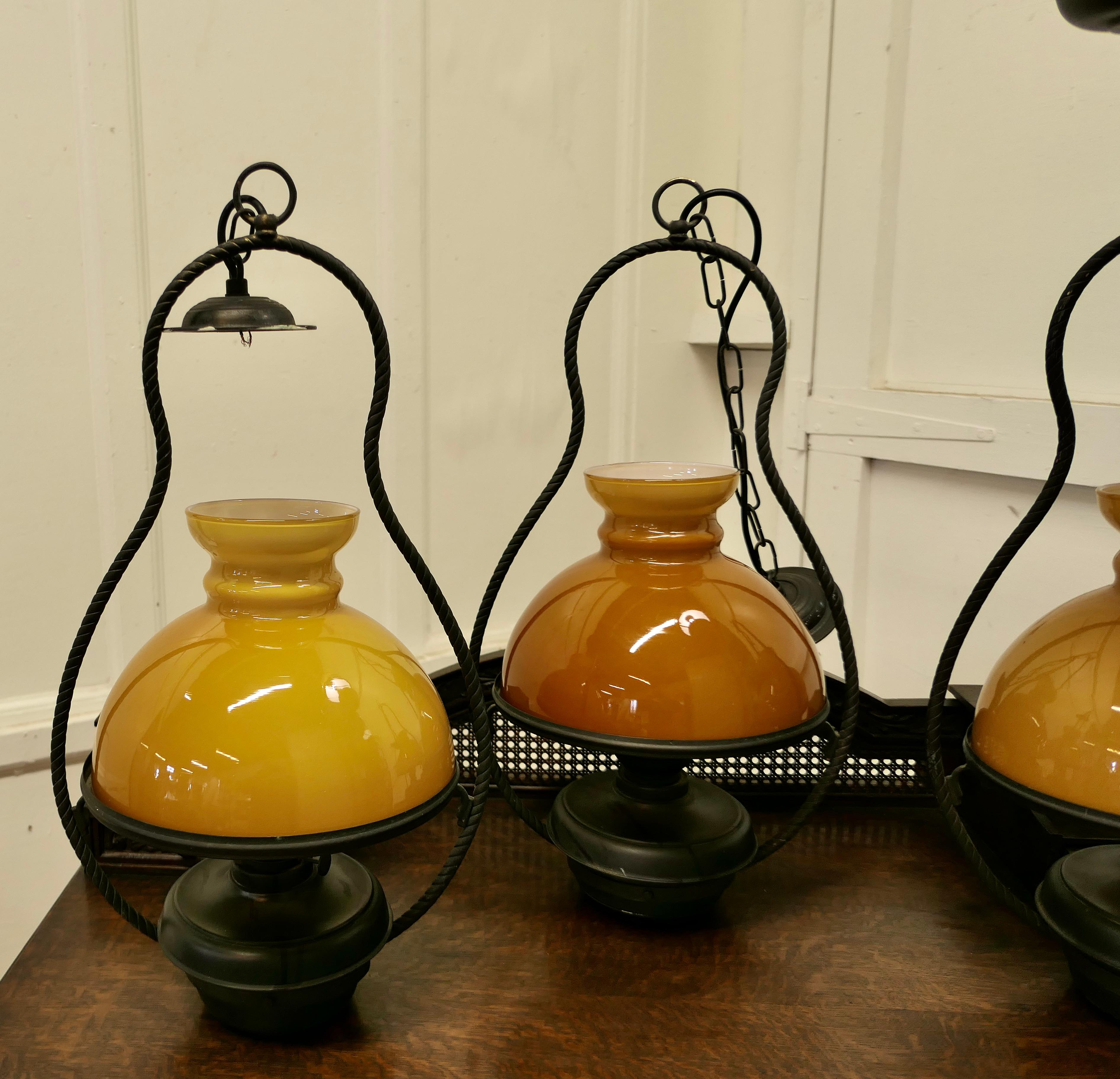 Set of 4 Hanging Bistro Table Oil Lamps 2