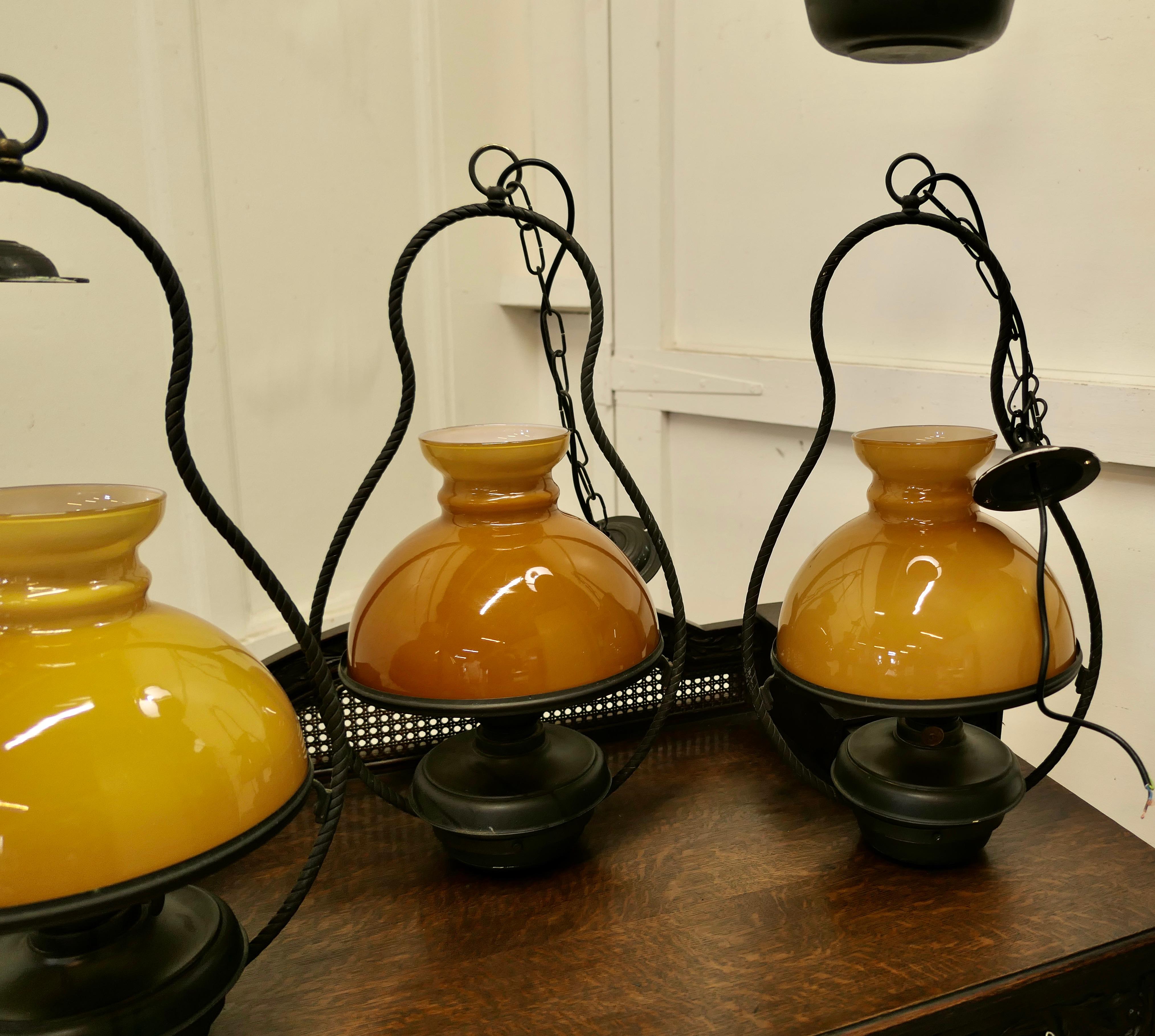 Set of 4 Hanging Bistro Table Oil Lamps 3