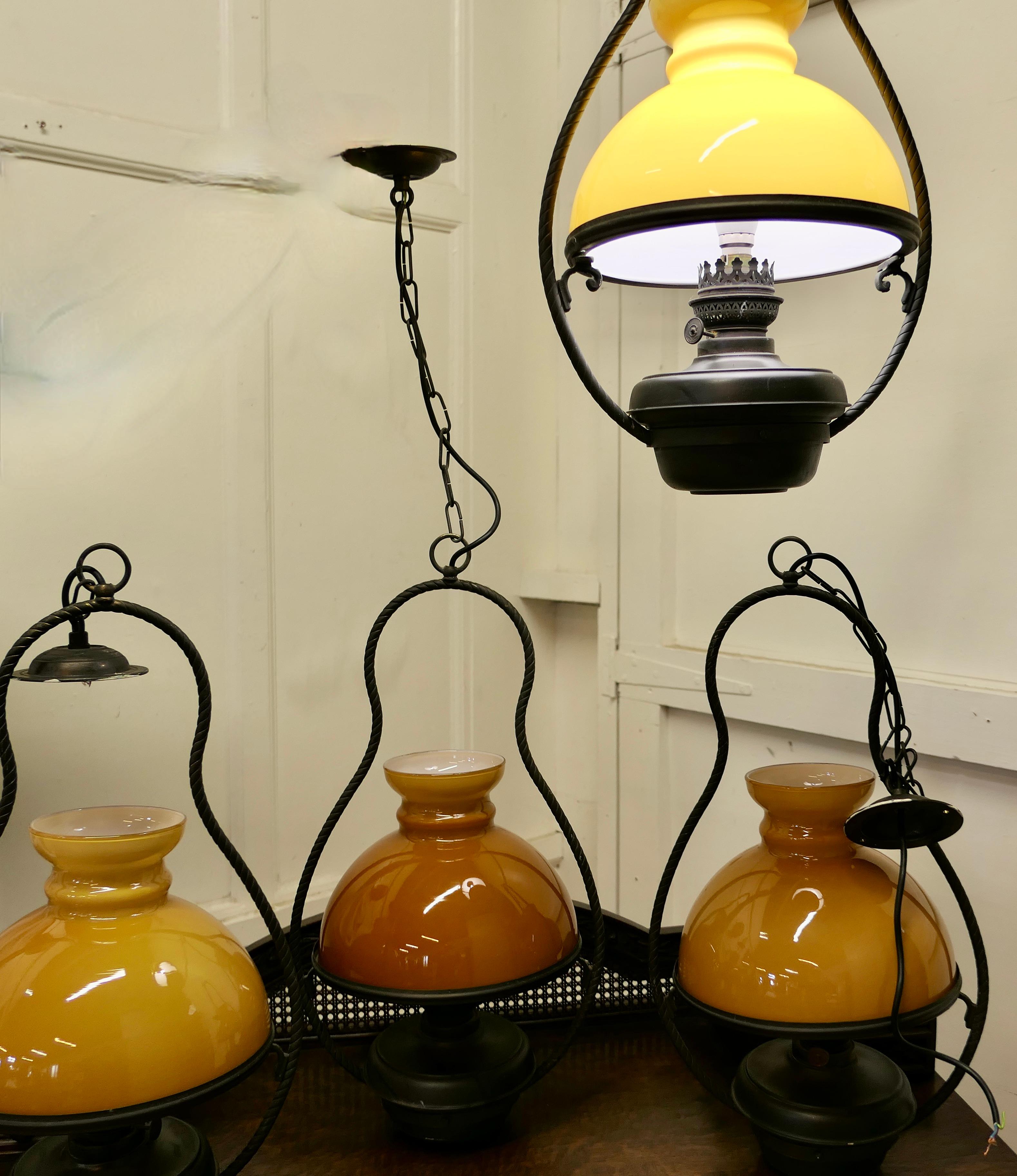 Set of 4 Hanging Bistro Table Oil Lamps 4