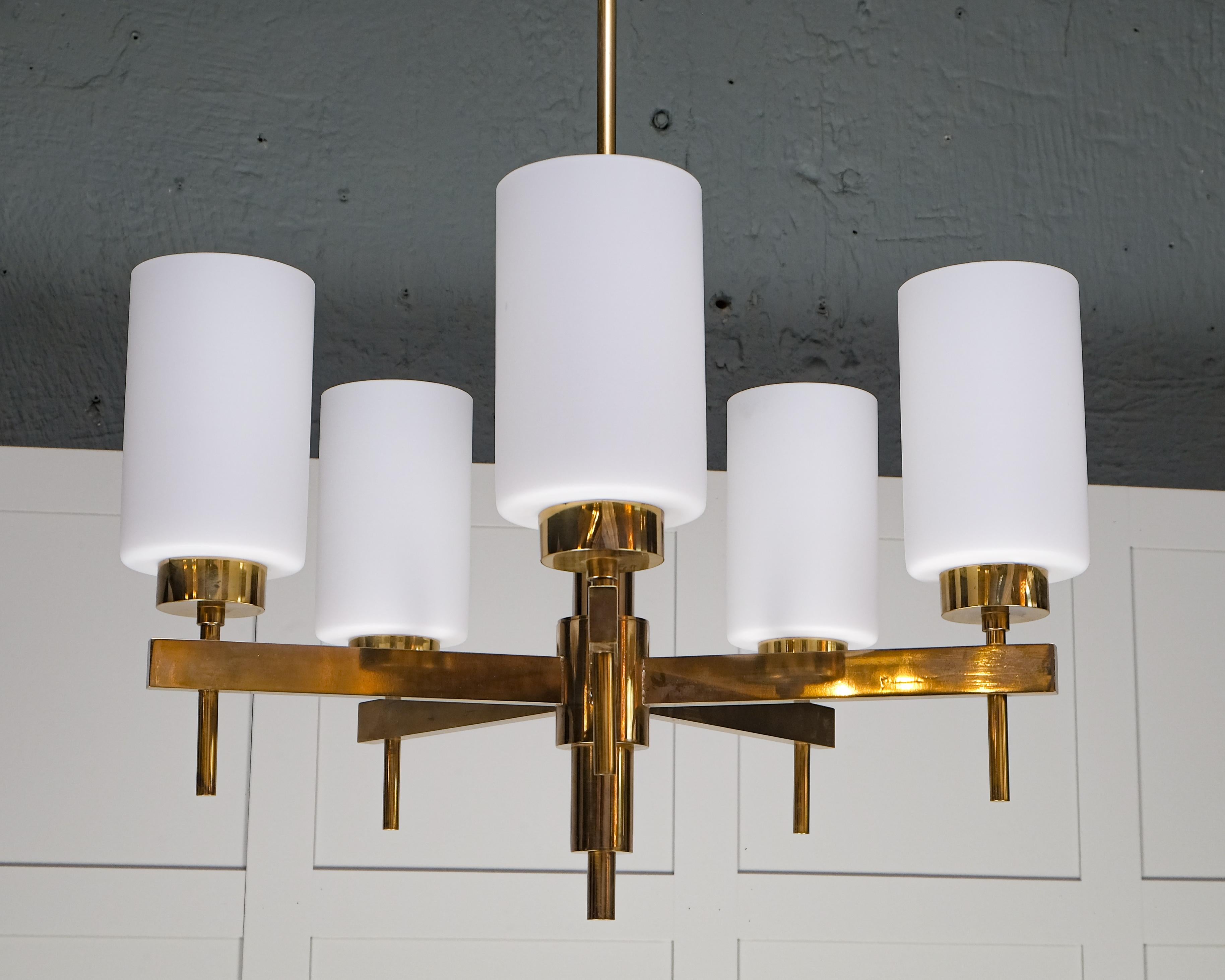 Set of 4 Hans-Agne Jakobsson Brass Chandeliers, 1960s In Good Condition For Sale In Stockholm, SE