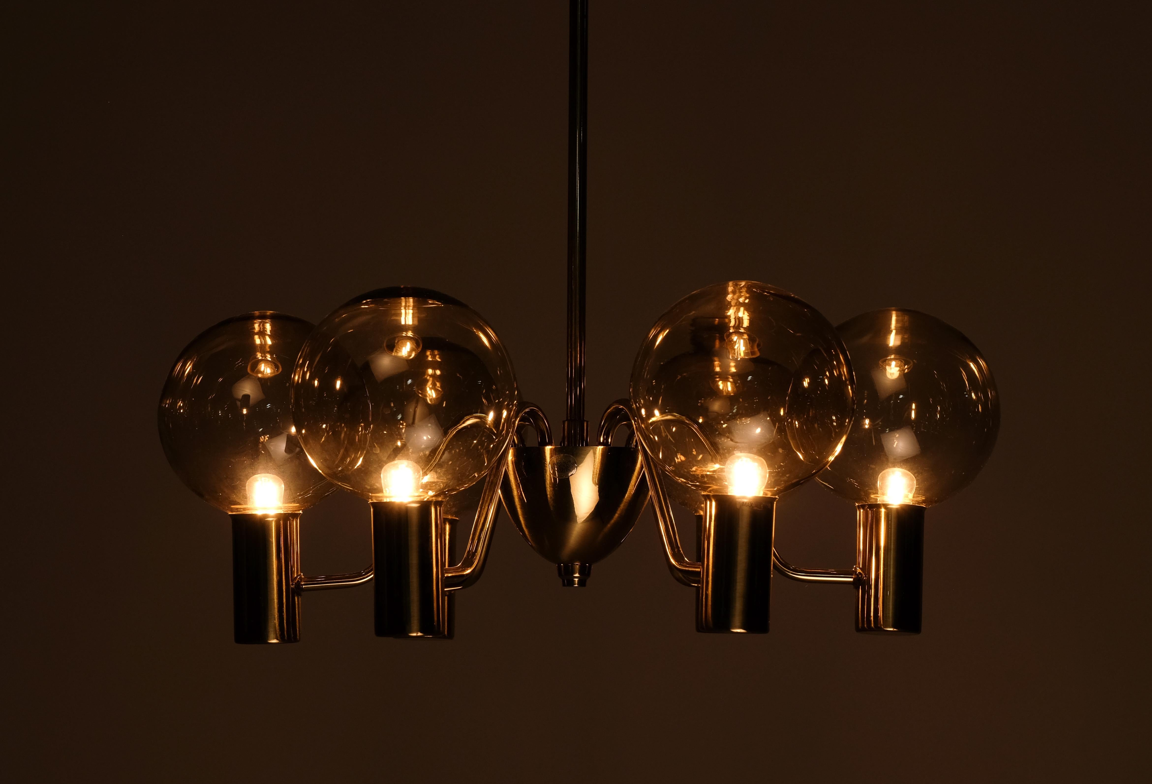 Brass Set of 4 Hans-Agne Jakobsson Chandeliers T372/6 Patricia, 1960s For Sale