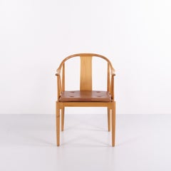 4er-Set „China Chairs“ von Hans J. Wegner, Modell FH 4283, aus Kirschholz mit Lederbezug
